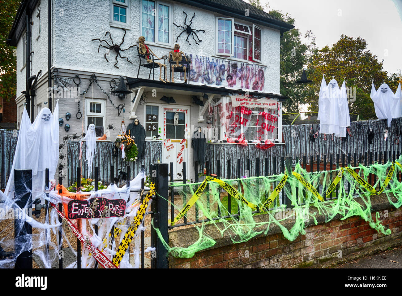 Wimbledon Park, Süd-West-London. England. 31. Oktober 2016. Bild zeigt ein Haus voll in der Vorbereitung für den Vorabend dekoriert Stockfoto