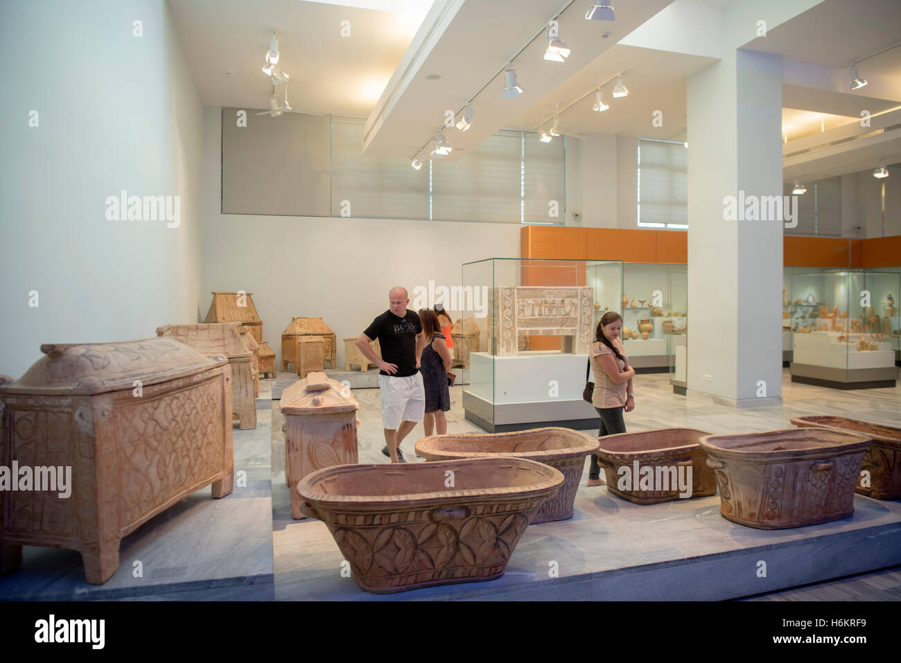 Archäologisches Museum, Saal Mit Minoischen Sarkophagen, Heraklion, Kreta, Griechenland Stockfoto