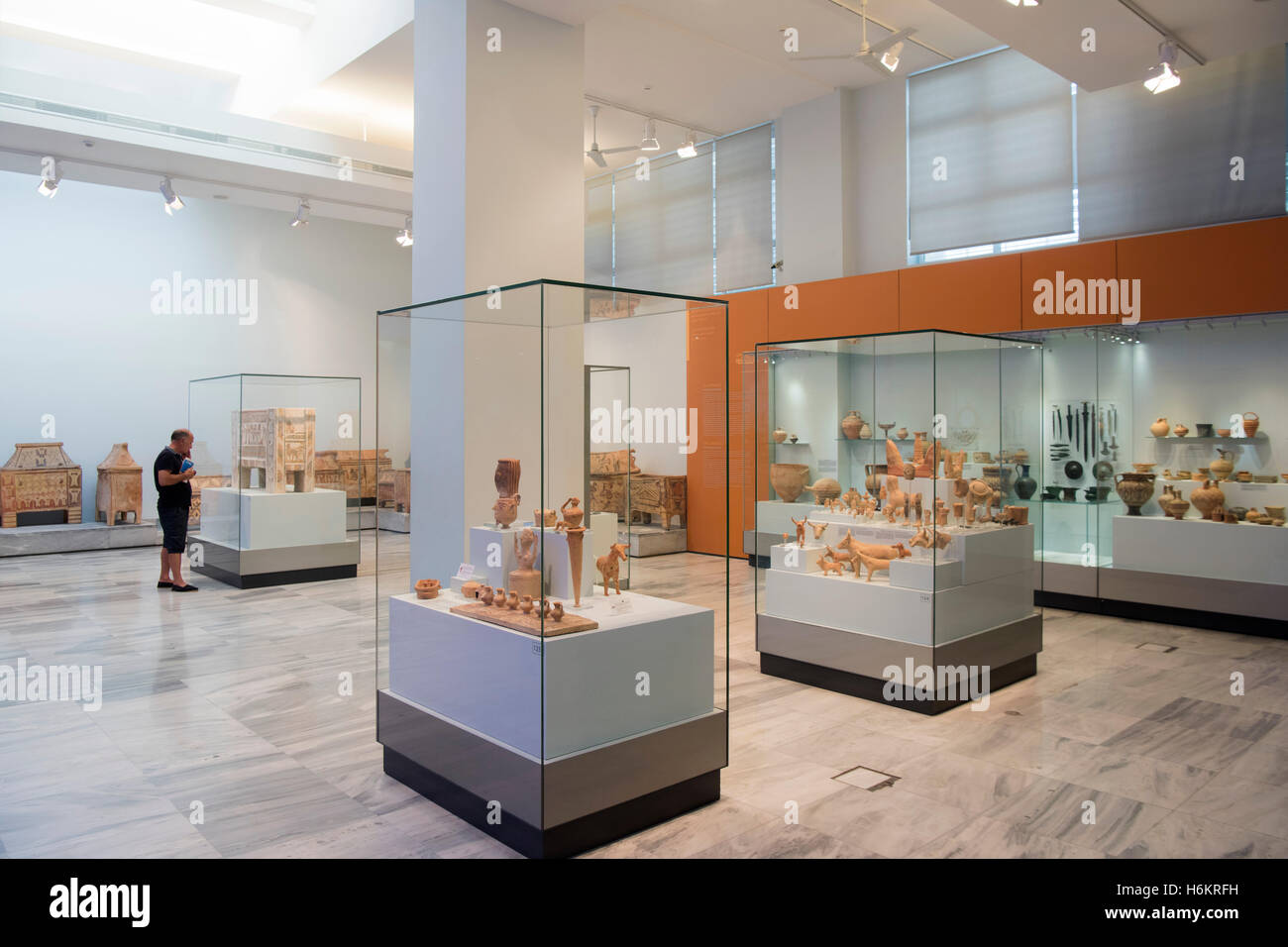 Archäologisches Museum, Saal Mit Minoischen Sarkophagen, Heraklion, Kreta, Griechenland Stockfoto