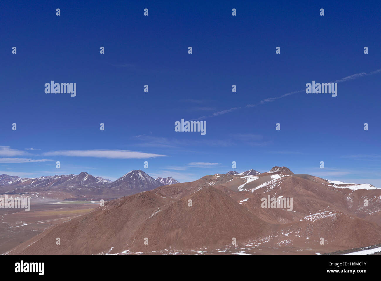 Roten Berge gesehen von der Spitze eines Vulkans. Stockfoto