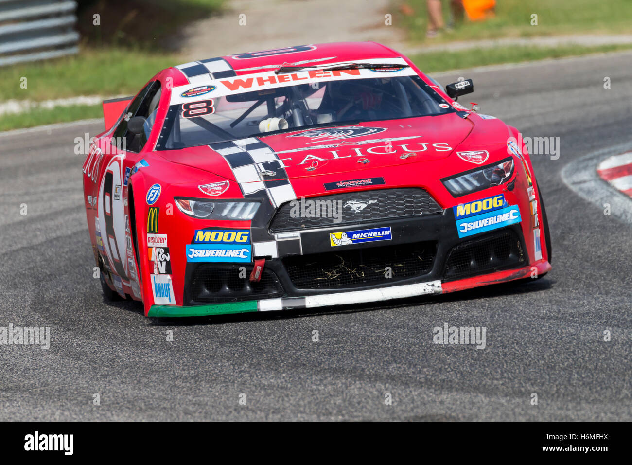 Adria, Rovigo, Italien - 17. September 2016: Vict Motorsport teamorientiert, Caso Dario, beim Rennen in der Nascar Whelen Euro Serie Stockfoto