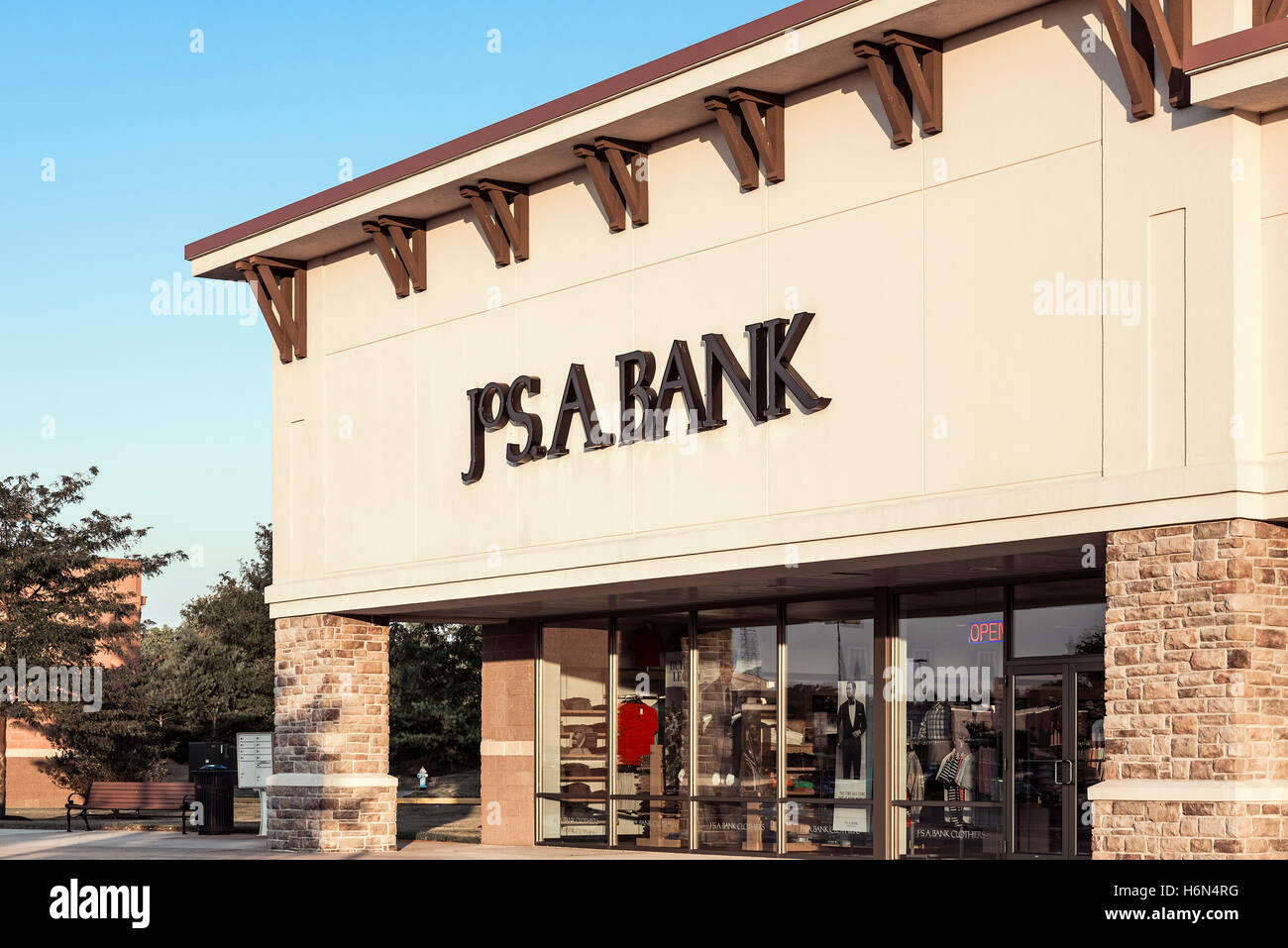 JoS. A. Bank Clothiers Ladengeschäft. Stockfoto