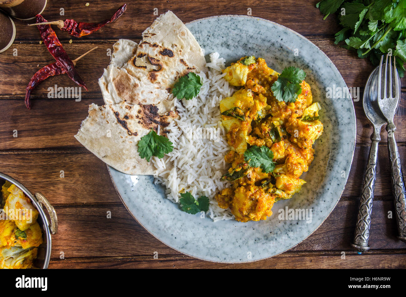 Indische Kabeljau-Curry mit Basmati-Reis Stockfoto