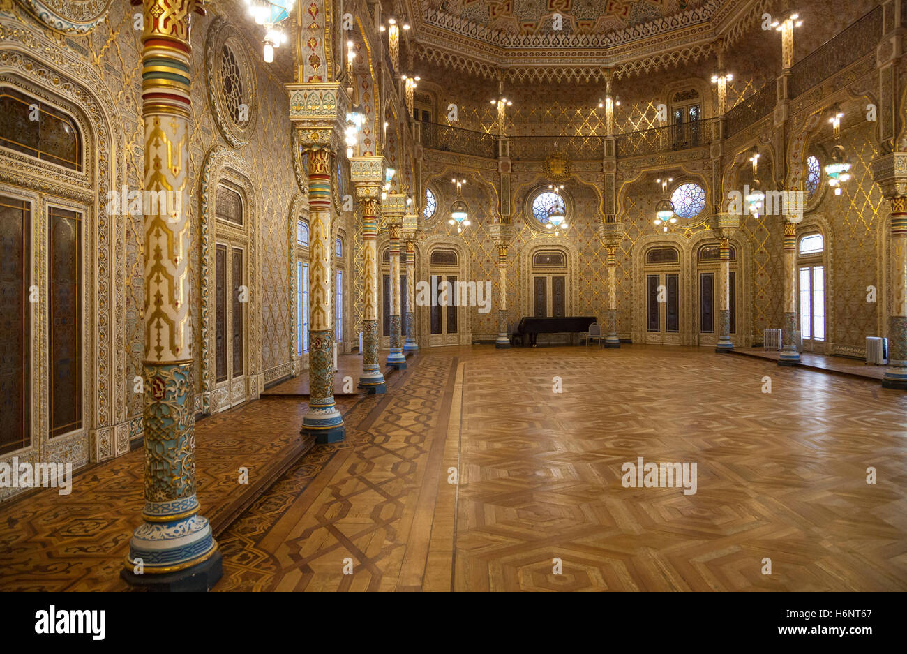 Maurischer Saal in Palácio da Bolsa – Börse Palast in Porto, Portugal, Europa Stockfoto