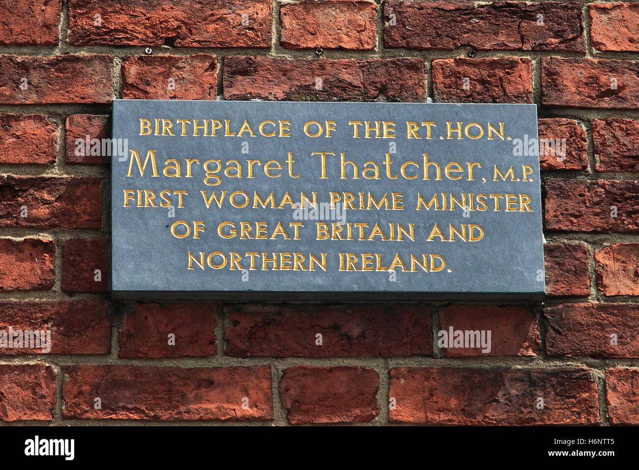 Plaque, die Kennzeichnung der Geburtsort des britischen Premierministers, Frau Margaret Thatcher, Grantham, Lincolnshire, England, Uk Stockfoto
