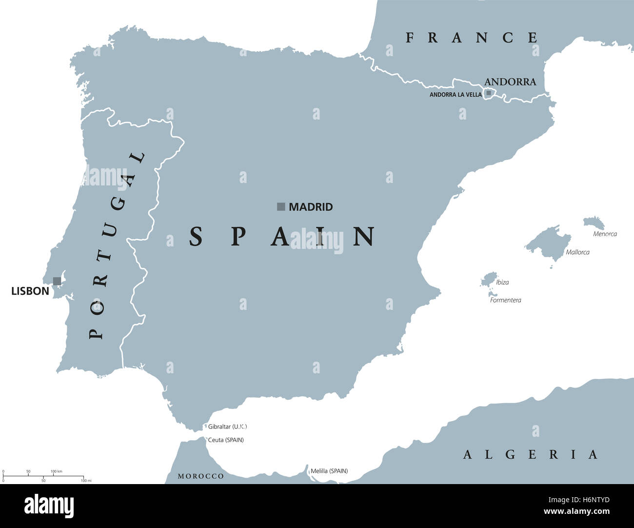Portugal und Spanien politische Karte mit Hauptstädten Lissabon und Madrid, Balearen und nationale Grenzen hinweg. Graue Abbildung. Stockfoto