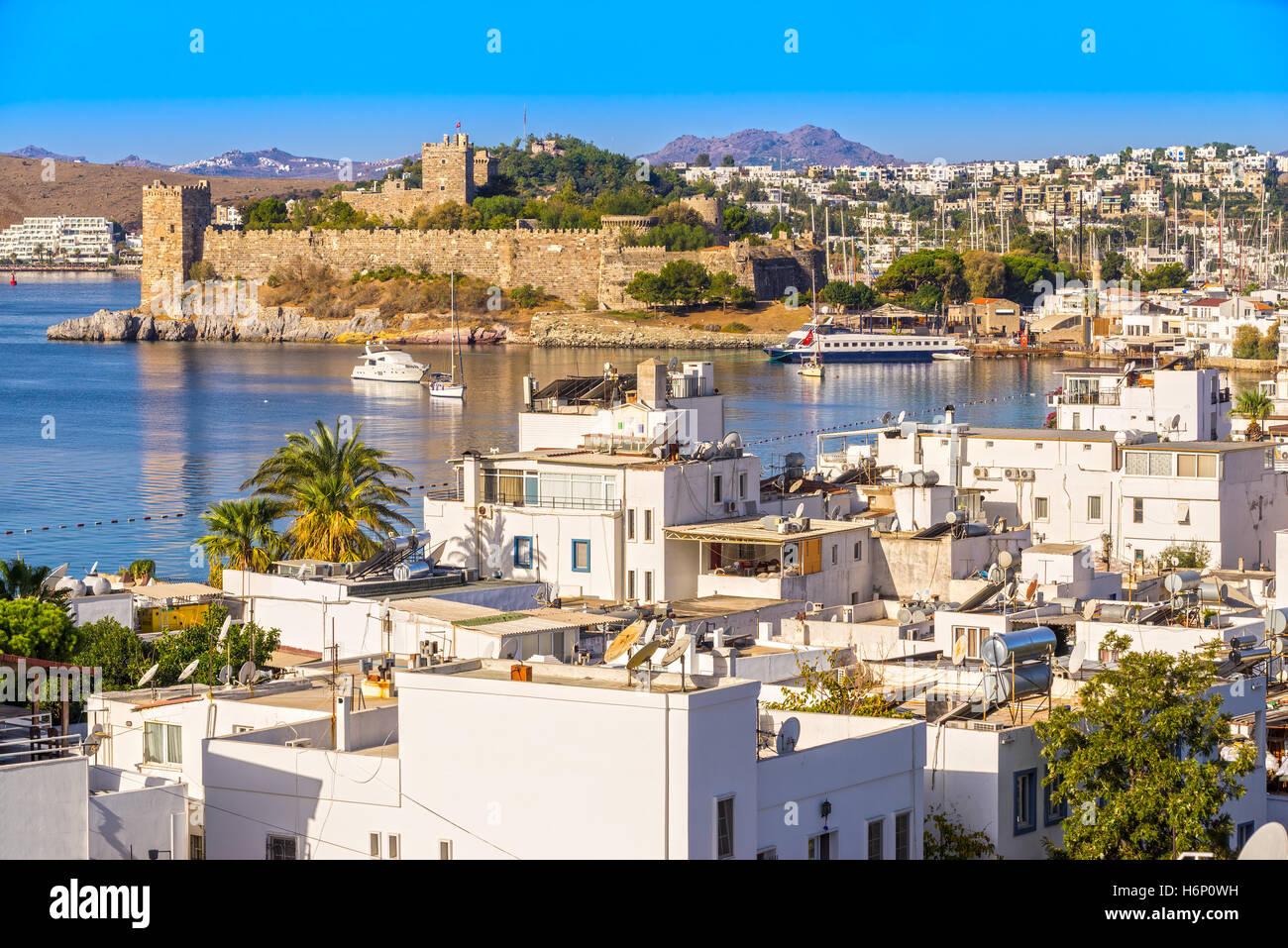 Blick auf Bodrum Burg und Yachthafen, Mugla, Türkei Stockfoto