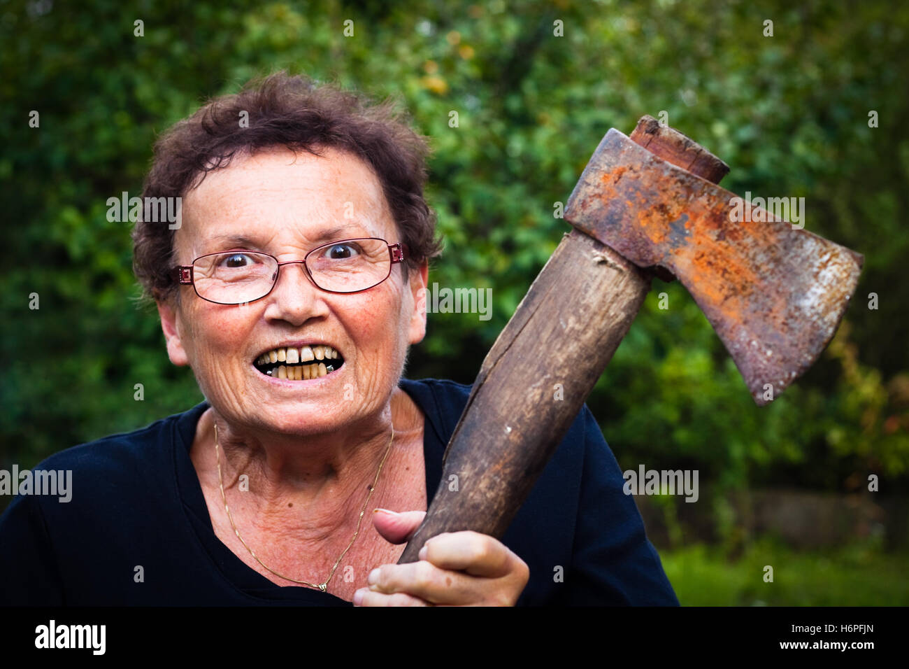 Ugly elderly woman Fotos und Bildmaterial in hoher Auflösung Alamy