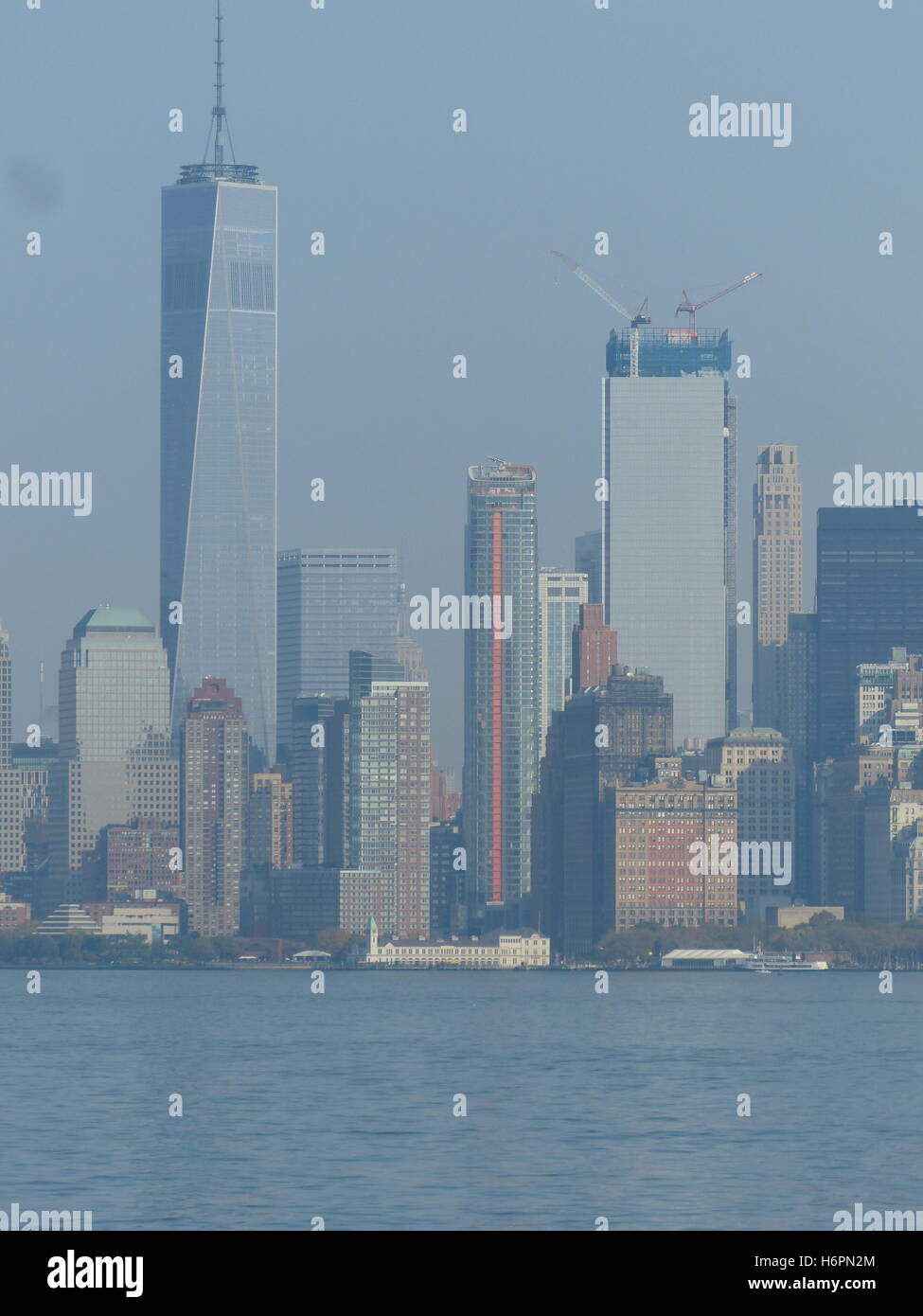Lower Manhattan, fotografiert von Staten Island Ferry Stockfoto