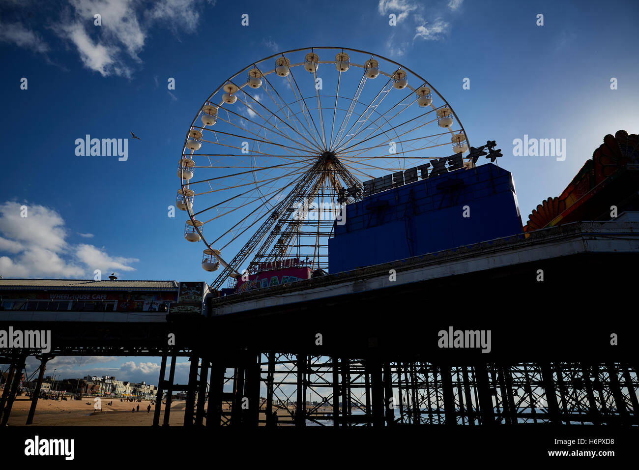 Blackpool Pier Riesenrad Ferris zentralen Urlaub Meer Seite Stadt Resort Lancashire Attraktionen Meer Touristenattraktion Tourist Stockfoto