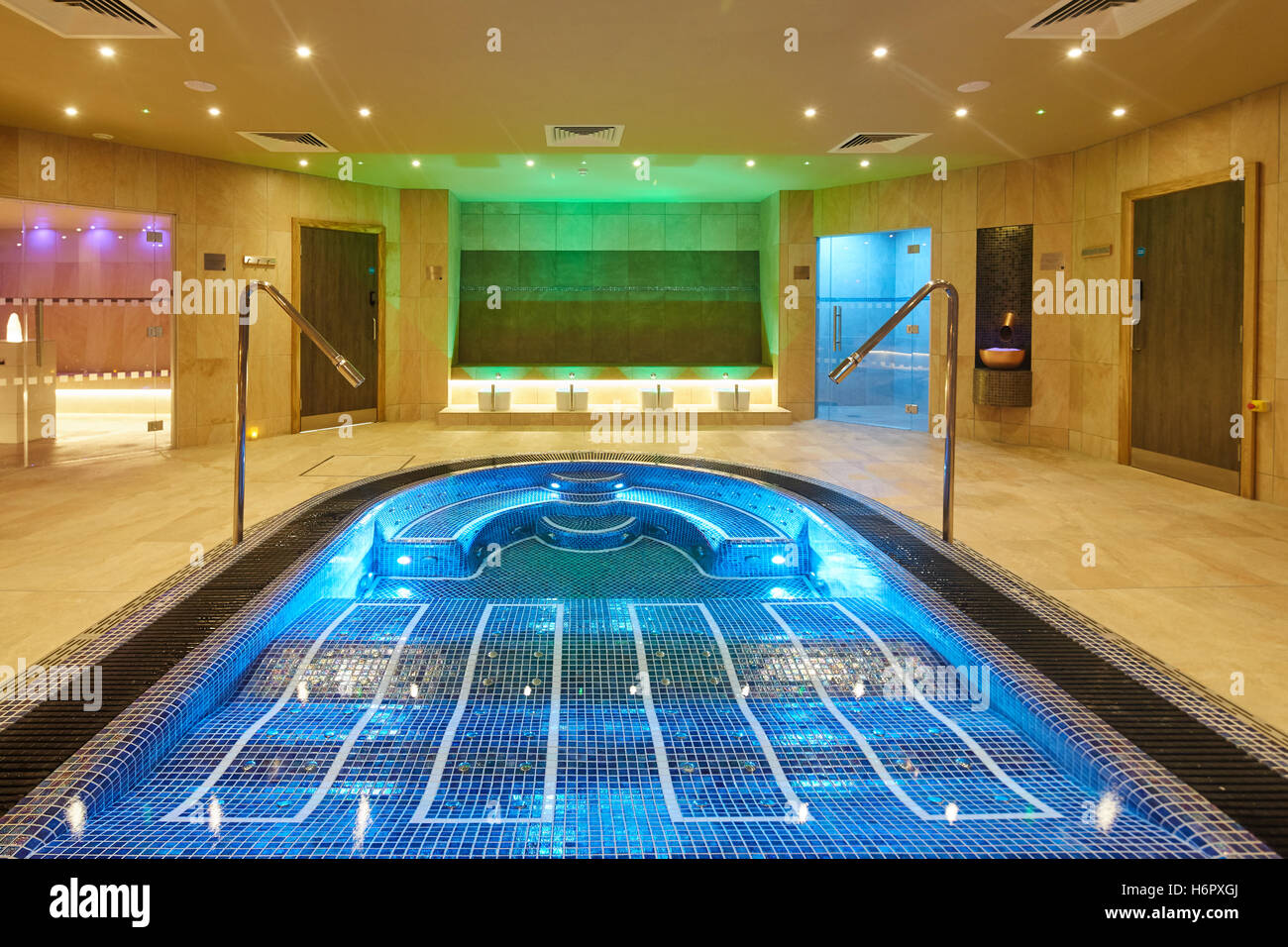 Spa Pool moderne schicke sauber innen Spa Nelson Innensauna Raum