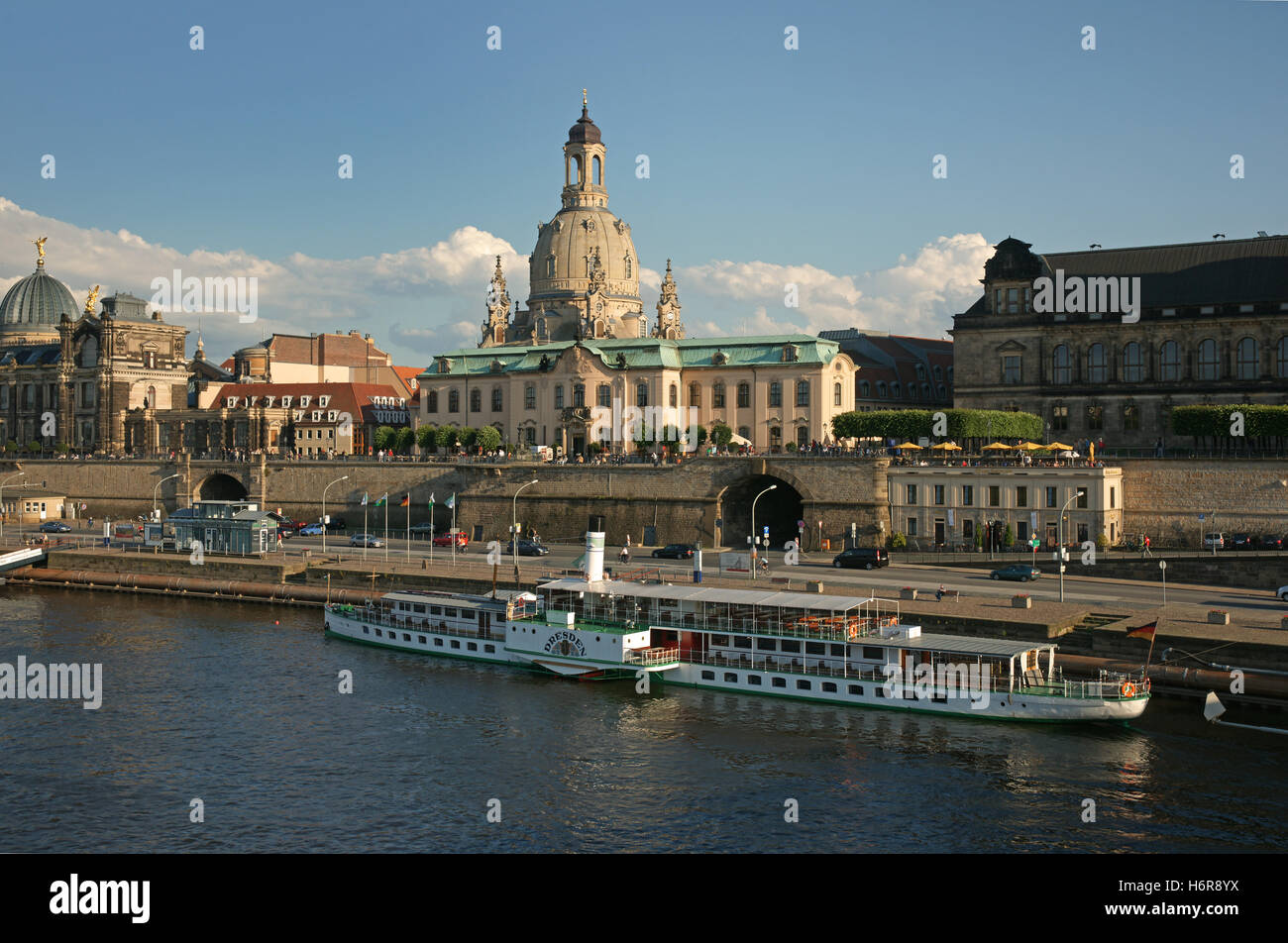 Elbe-Raddampfer-Hochschule für Künste Haus Gebäude Kirche Stadt Stadt Deutschland Bundesrepublik Deutschland Sachsen Dresden Dresden Stockfoto