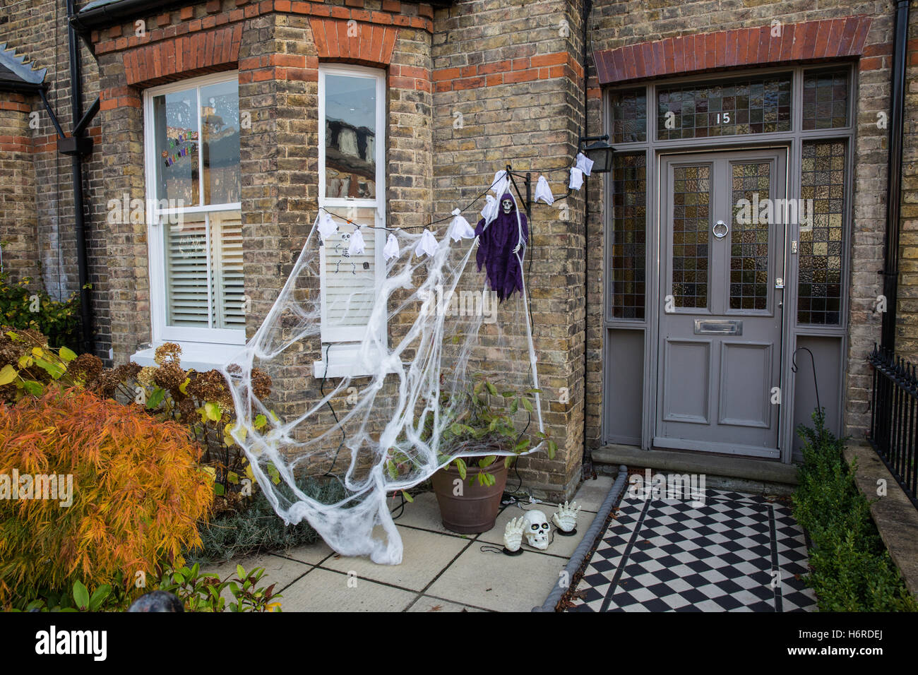 Windsor, UK. 31. Oktober 2016. Ein Haus in Windsor verziert in der Vorbereitung für diesen Abend Halloween feiern. Bildnachweis: Mark Kerrison/Alamy Live-Nachrichten Stockfoto