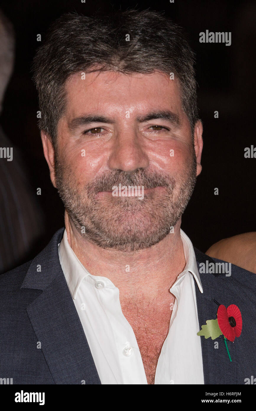 London, UK. 31. Oktober 2016. Simon Cowell. Roten Teppich Ankünfte am Pride of Britain Awards. Bildnachweis: Bettina Strenske/Alamy Live-Nachrichten Stockfoto