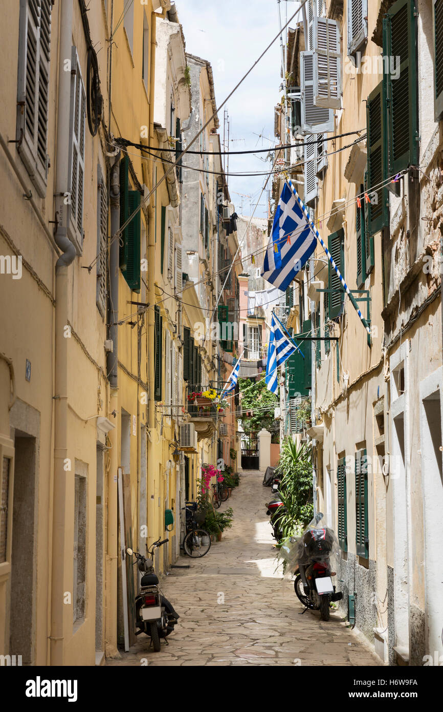 malerische Gasse in Korfu, Griechenland Stockfoto
