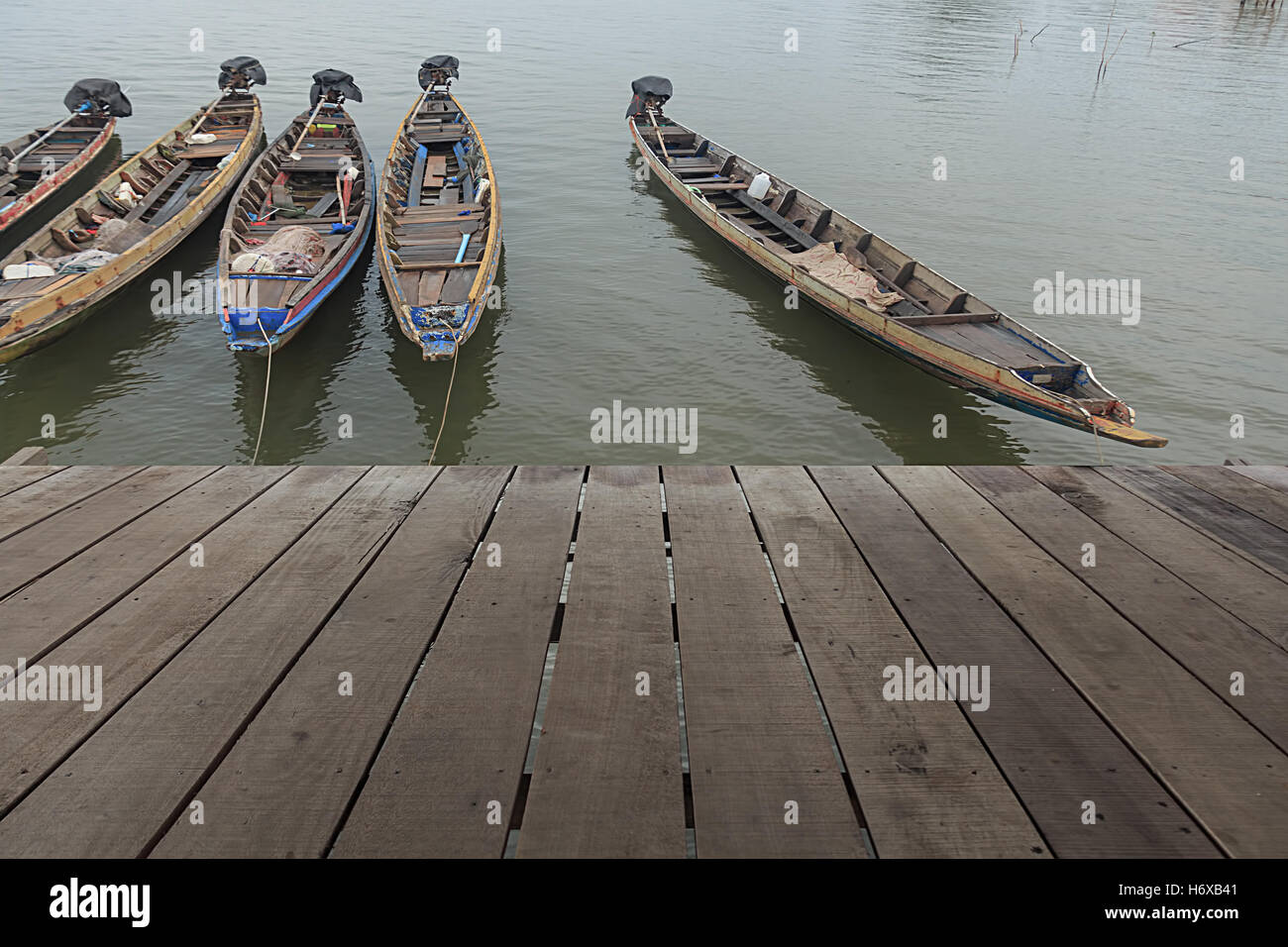 weiß, Fluss, Ruhe, Reise, Pier, Zink, Urlaub, Parkplätze, Licht, alte, Abend, See, Kunststoff, Asien, Dock, klein, Holz, Verwendung, Stockfoto