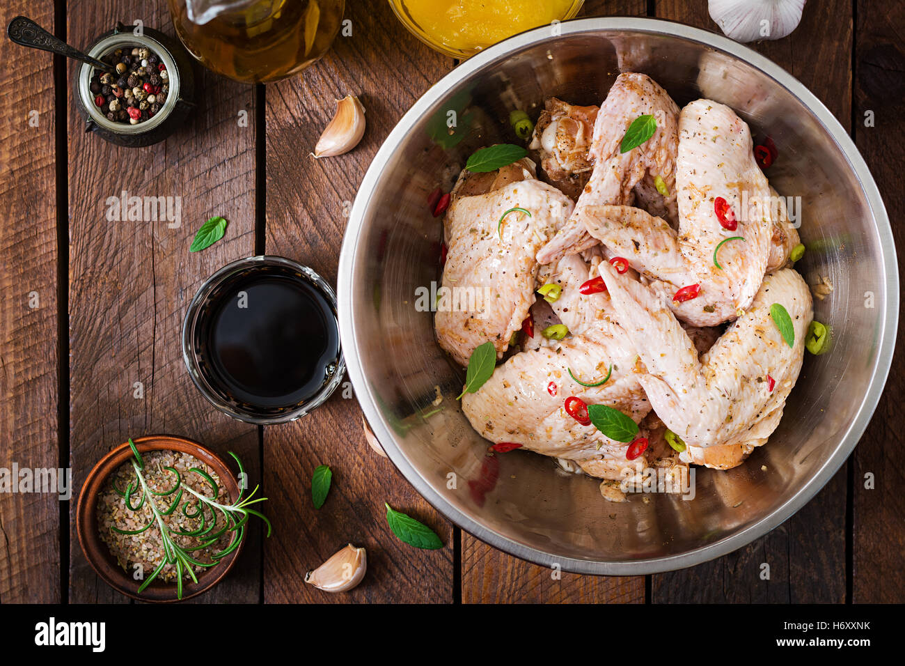 Wie Lange Ist Mariniertes Hähnchen Im Kühlschrank Haltbar Mariniertes huhn -Fotos und -Bildmaterial in hoher Auflösung – Alamy