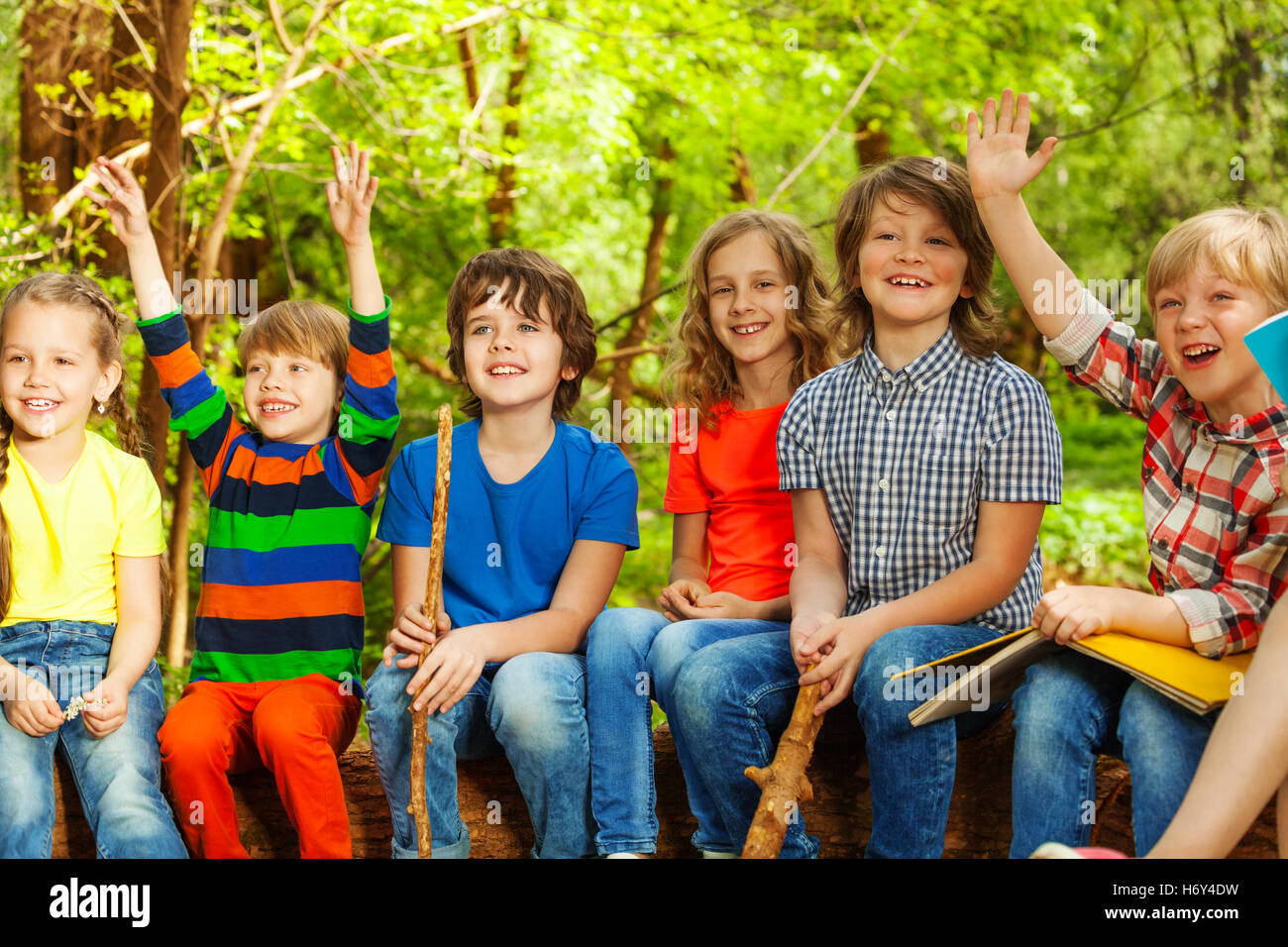 Glückliche Kinder, die Spaß in der Outdoor-Sommer-camp Stockfoto