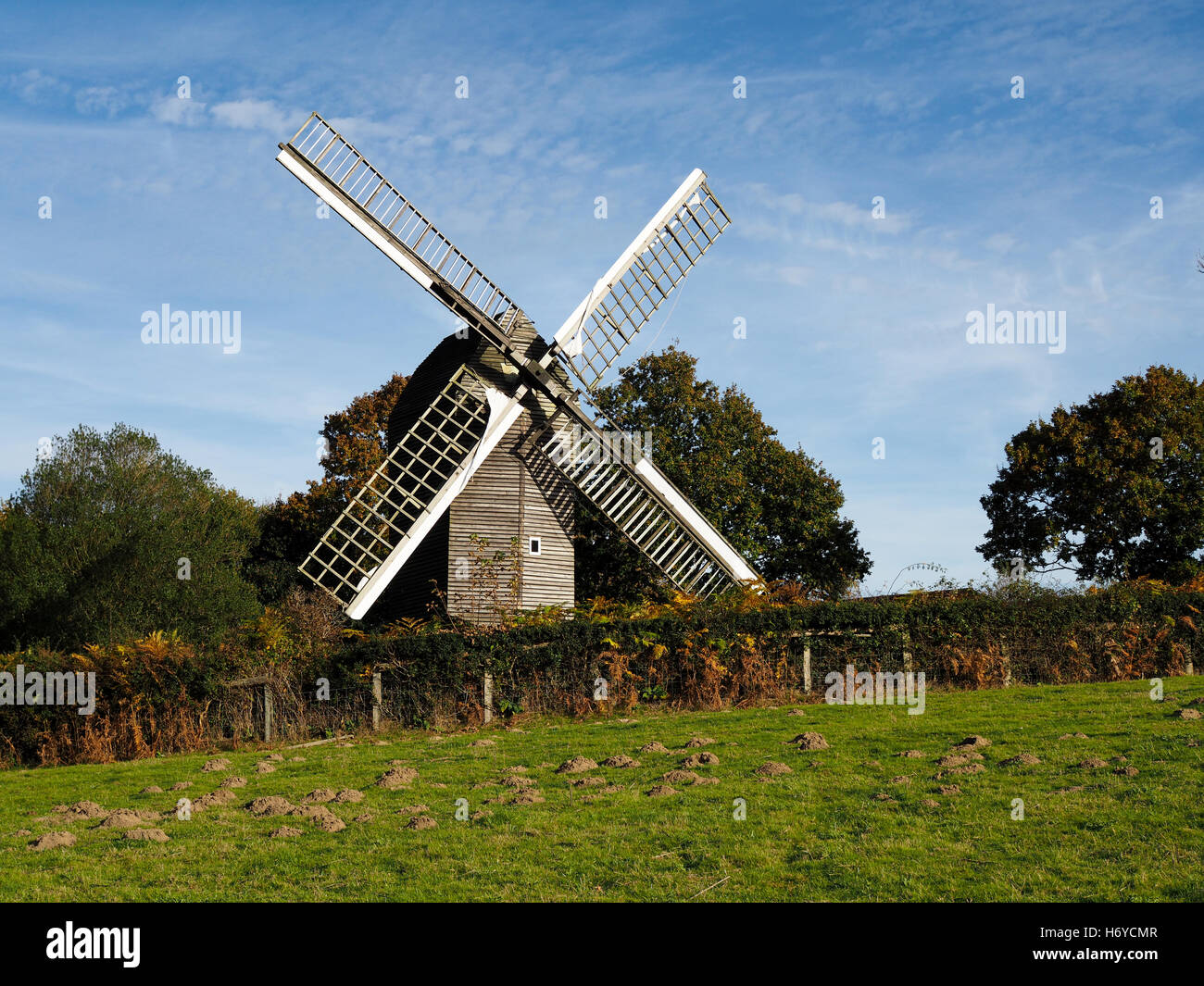 Ansicht von Nutley Windmühle im Ashdown Wald Stockfoto