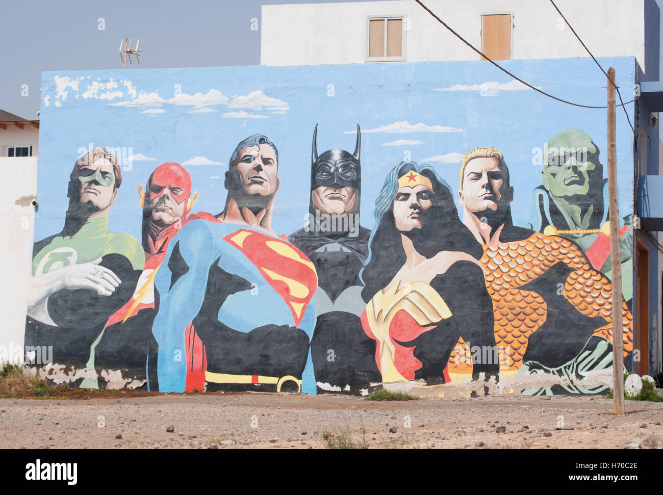 Fuerteventura, Kanarische Inseln, Spanien: ein großes Wandbild mit Superhelden an einer Wand in Puerto del Rosario, die Hauptstadt der Insel Stockfoto