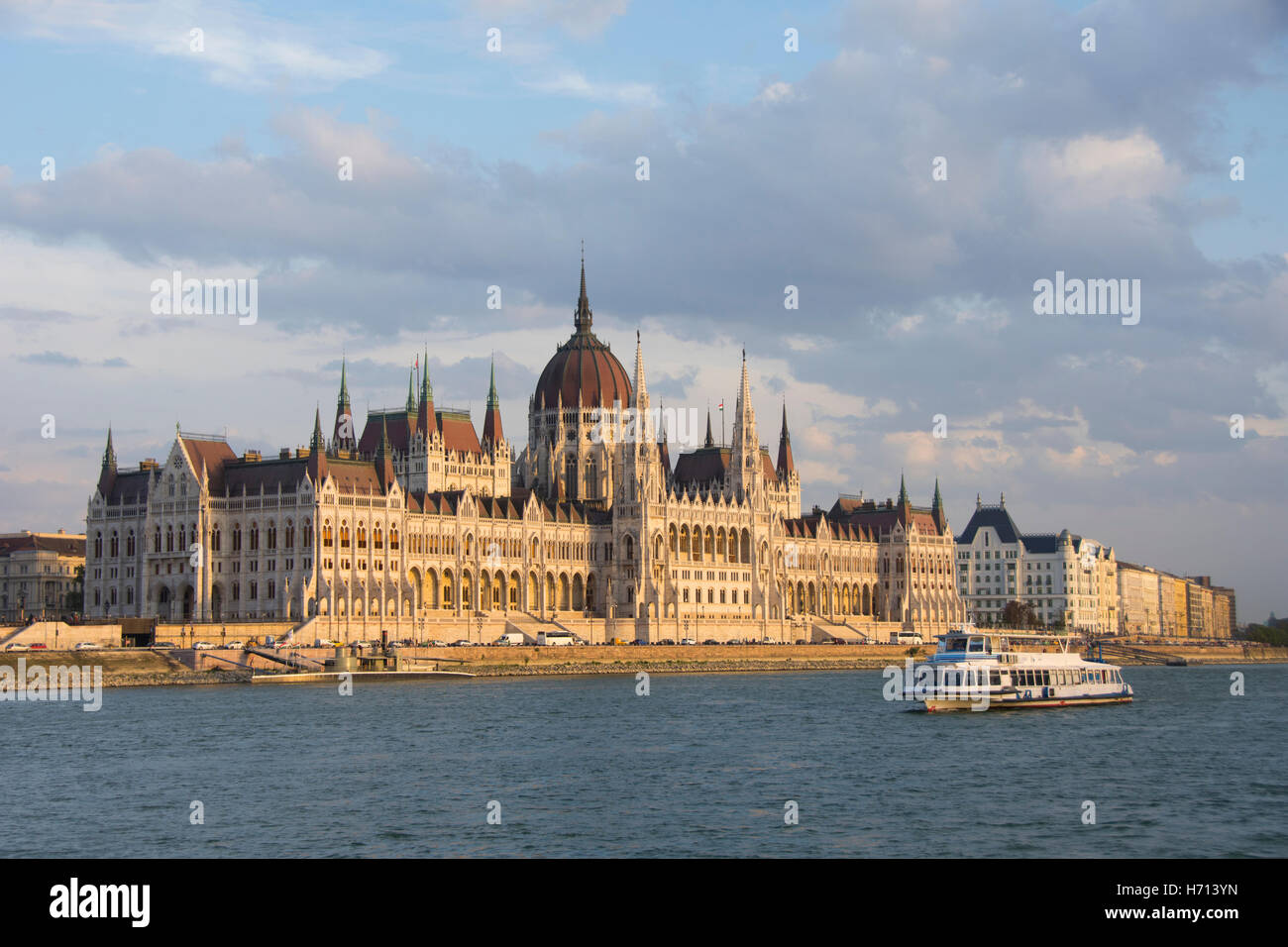 Ungarische Parlament Gebäudehülle Stockfoto