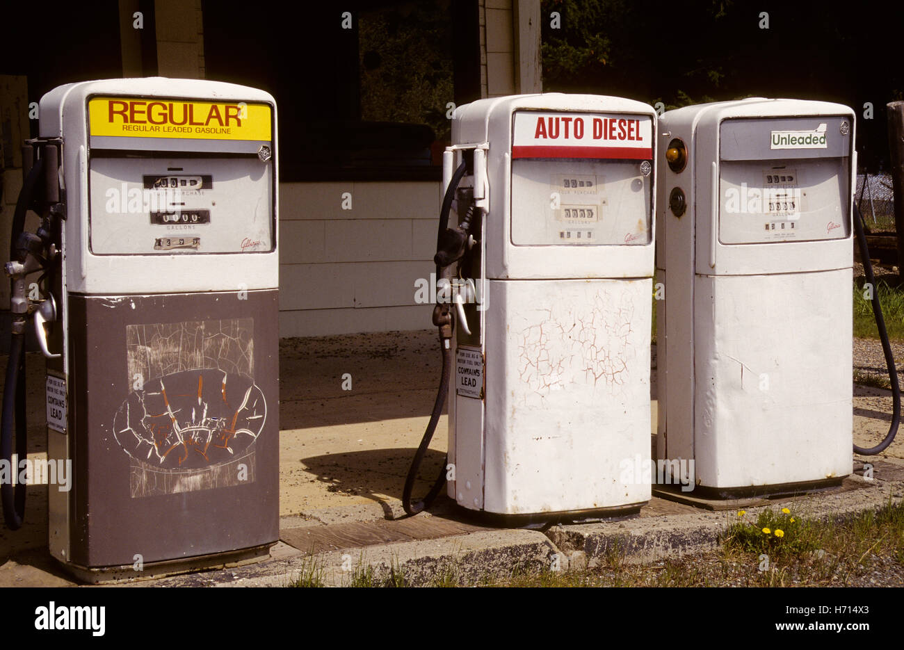 Alte Zapfsäulen Stockfoto
