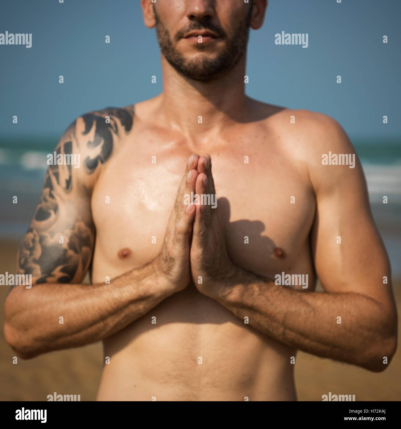 Yoga-Meditation-Konzentration-friedliche Ruhe und Entspannung-Konzept Stockfoto