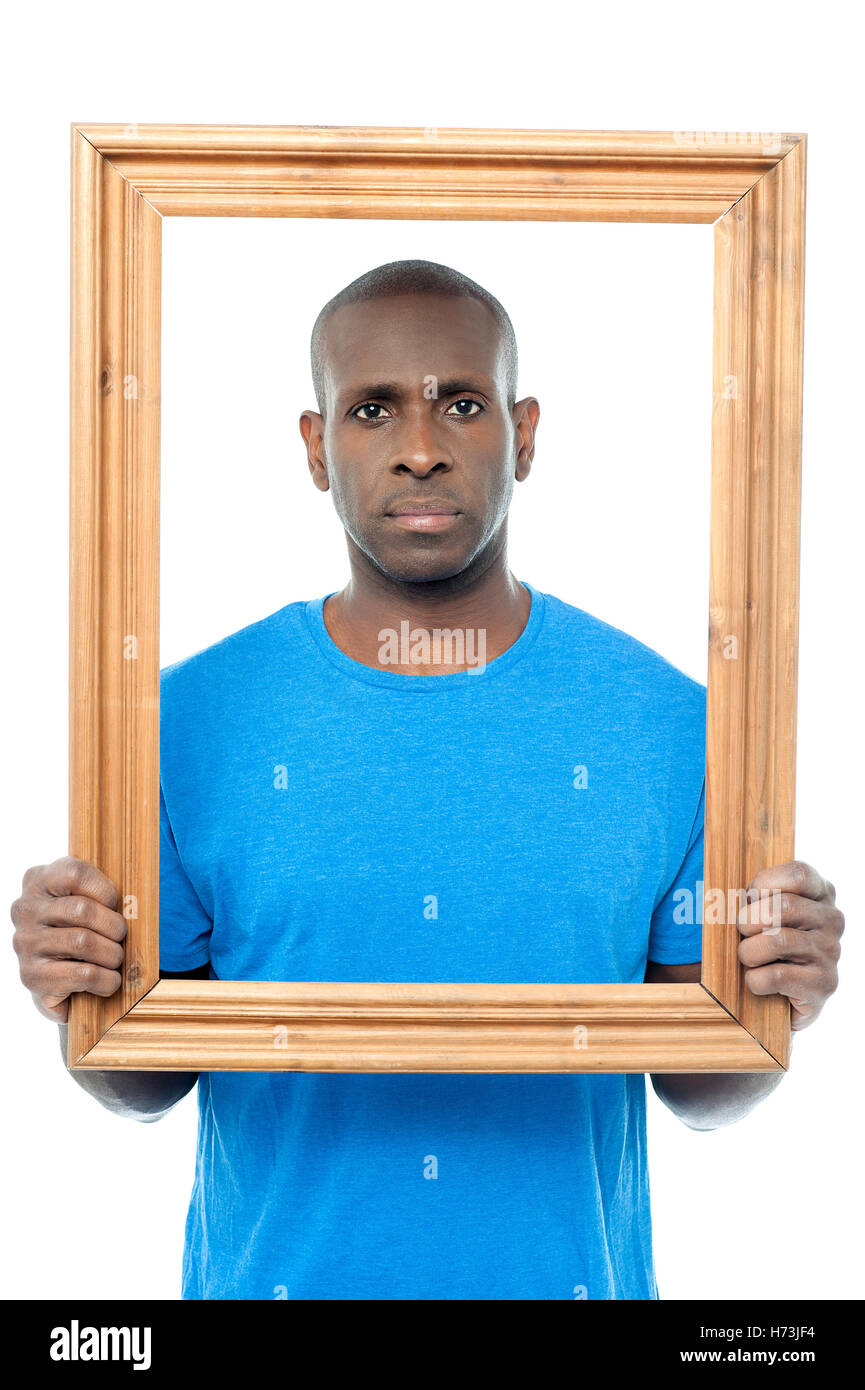 Kerl Hand Hände einzelne isolierte Mode Lifestyle amerikanische moderne moderne männliche männliches Gesicht Person Blick mit einem Blick finden Sie unter Anzeigen Stockfoto