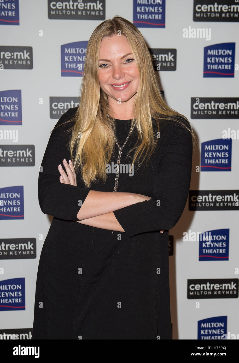 Milton Keynes, UK. 2. November 2016. "Sam Womack Fototermin im Milton Keynes Theatre am 2. November 2016 in Milton Keynes, England. Bildnachweis: Gary Mitchell/Alamy Live-Nachrichten Stockfoto