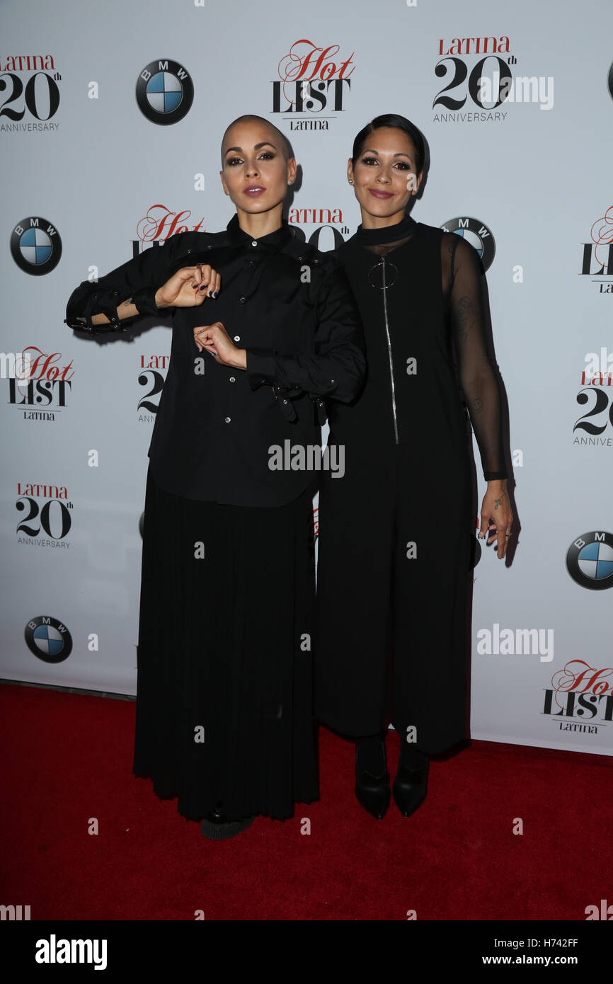 Los Angeles, Ca, USA. 2. November 2016. Nicole Albino, Natalie Albino, Nina Sky besucht Latina Magazine 20. Jubiläum Event "Hollywood Hot List" Preisträger bei STK Los Angeles am 2. November 2016 in Los Angeles, Kalifornien. (Credit: Parisa Afsahi/Media-Punch). / Alamy Live News Stockfoto