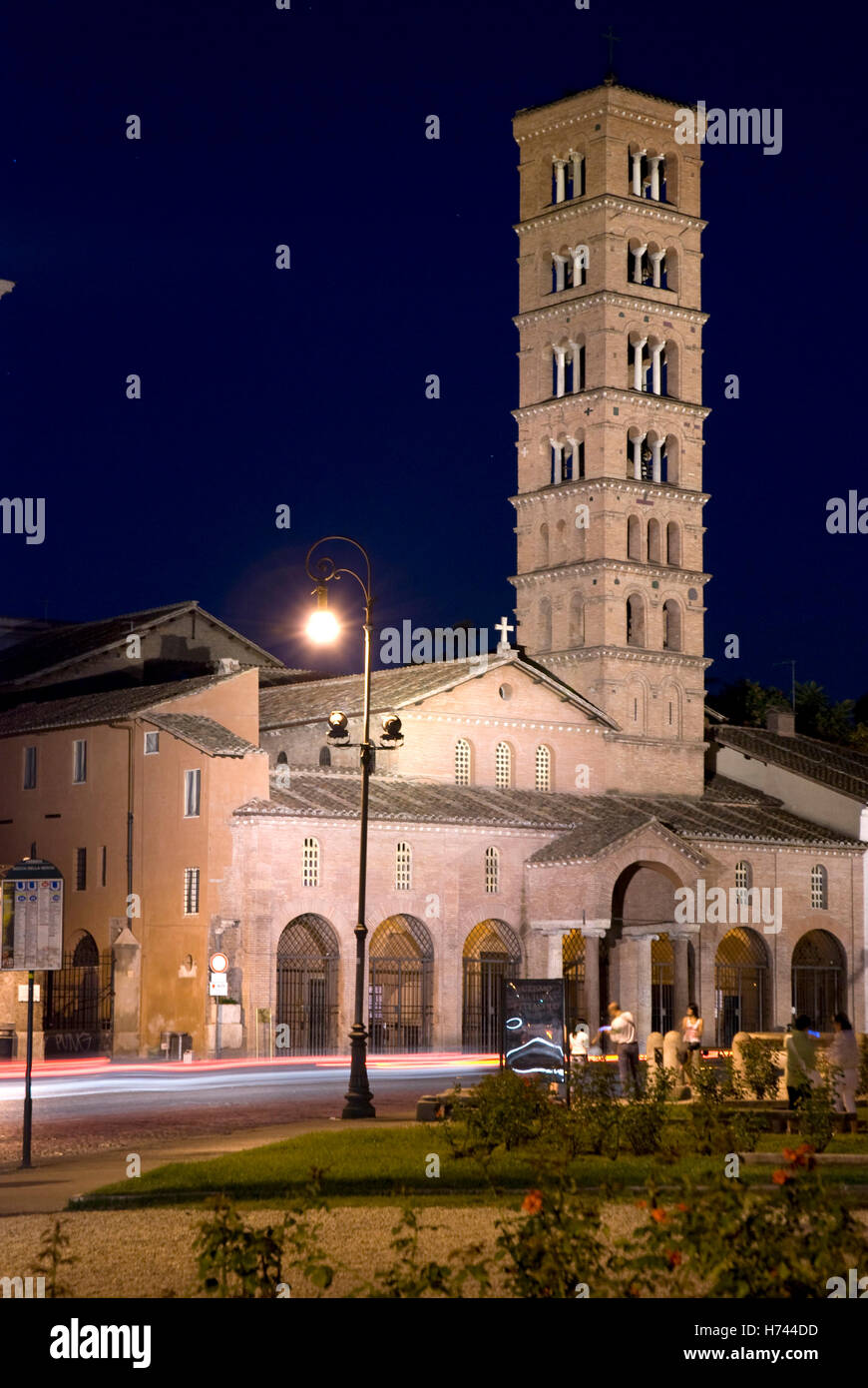 Kirche von Santa Maria in Cosmedin, Piazza Bocca della Verita, Rom, Italien, Europa Stockfoto