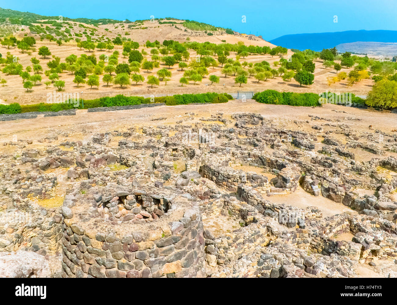 Die Stiftung des alten Dorfes ist das einzige erhaltene Teil, Sardinien, Italien. Stockfoto