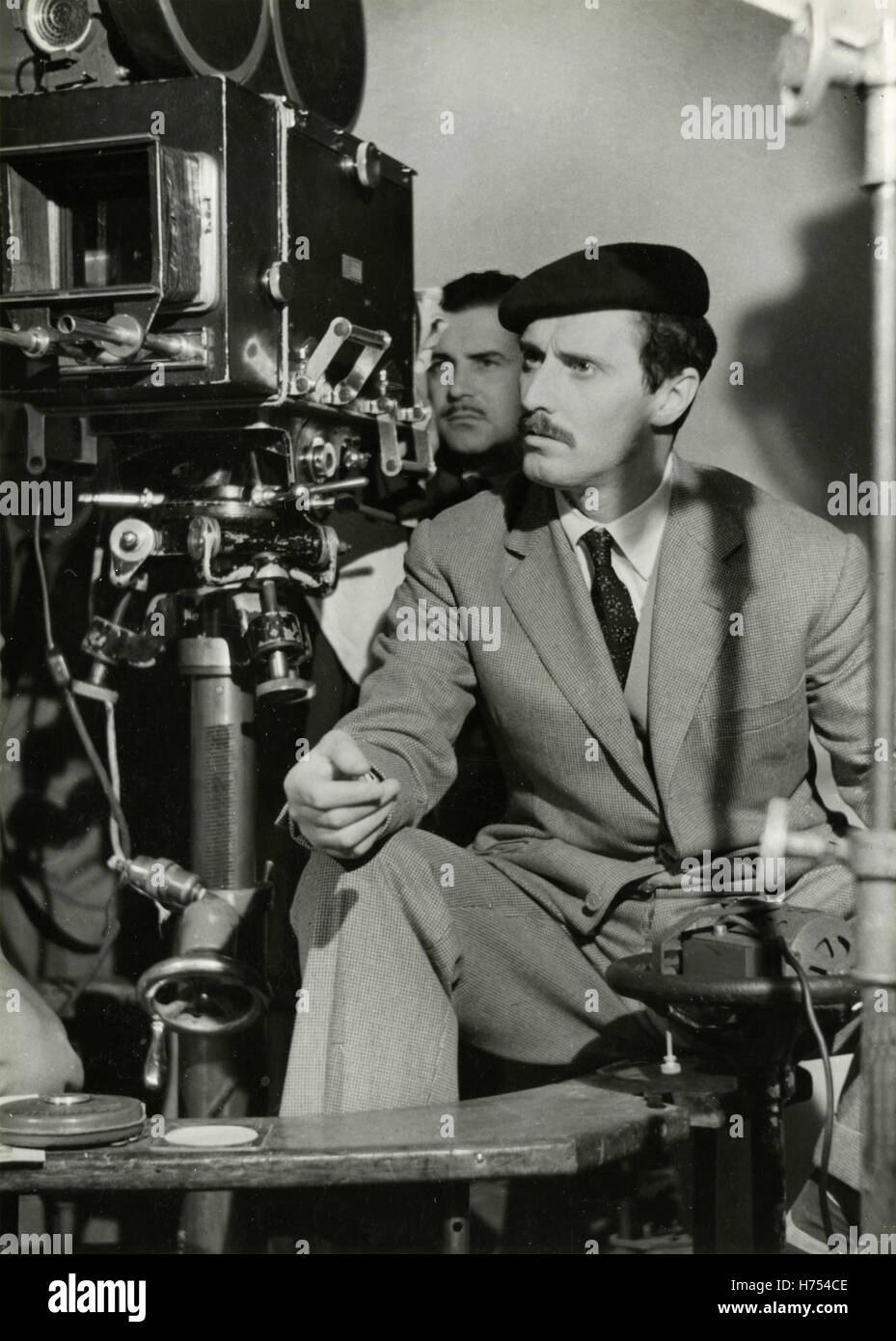 Italienische Regisseur Pietro Germi während der Dreharbeiten Stockfoto