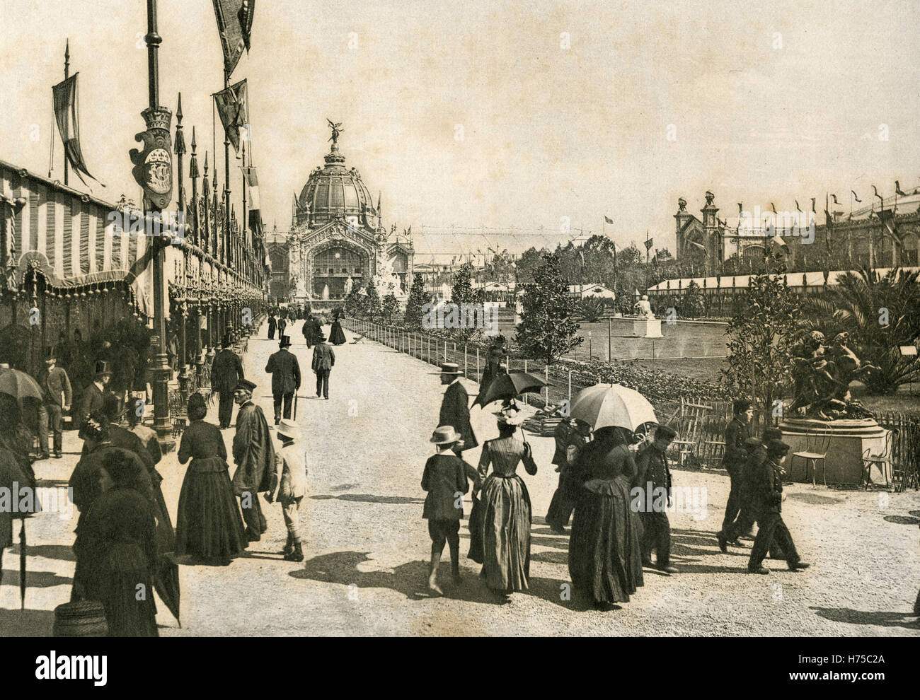Die Central Garden, Paris, Frankreich, Illustration für Titel Universelle 1889 Stockfoto Die Central Garden, Paris, Frankreich, Illustration für Titel Universelle 1889 Stockfoto