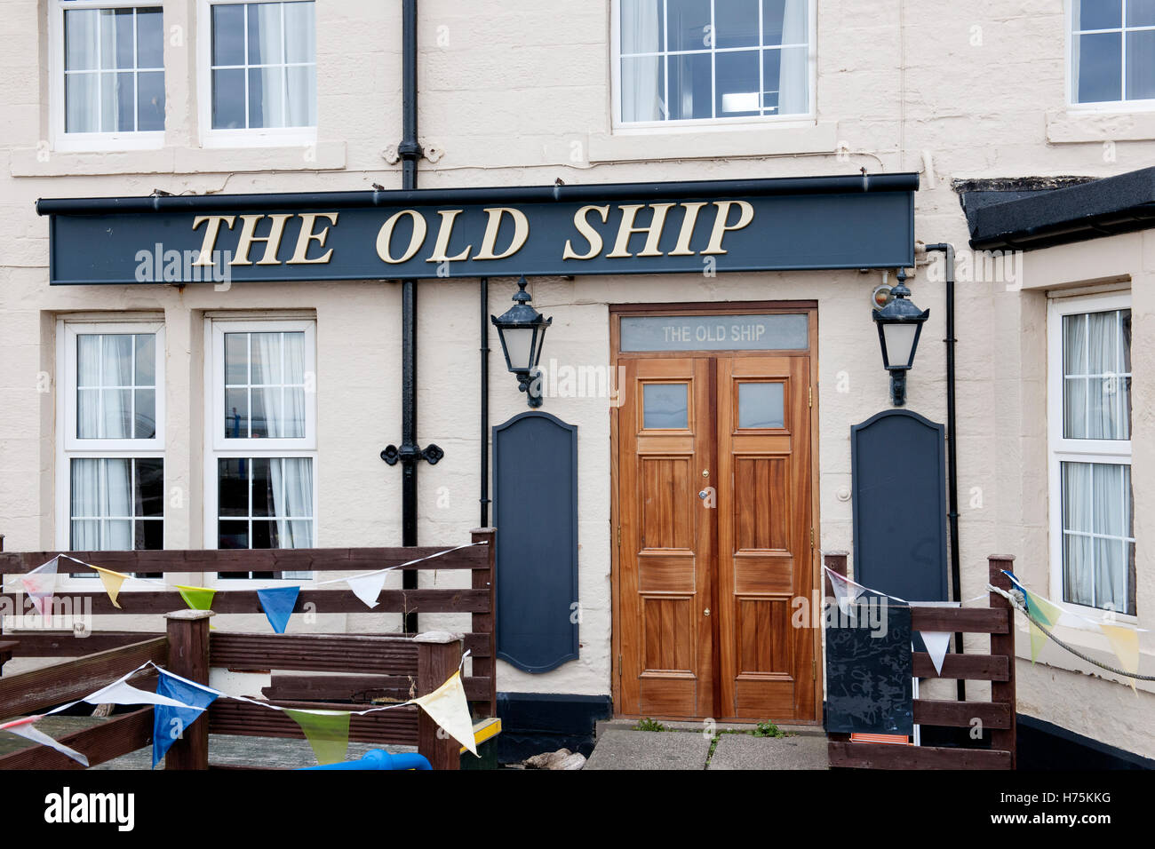 Das alte Schiff Public House, Front Street, Newbiggin von Meer, Northumberland, England, UK Stockfoto