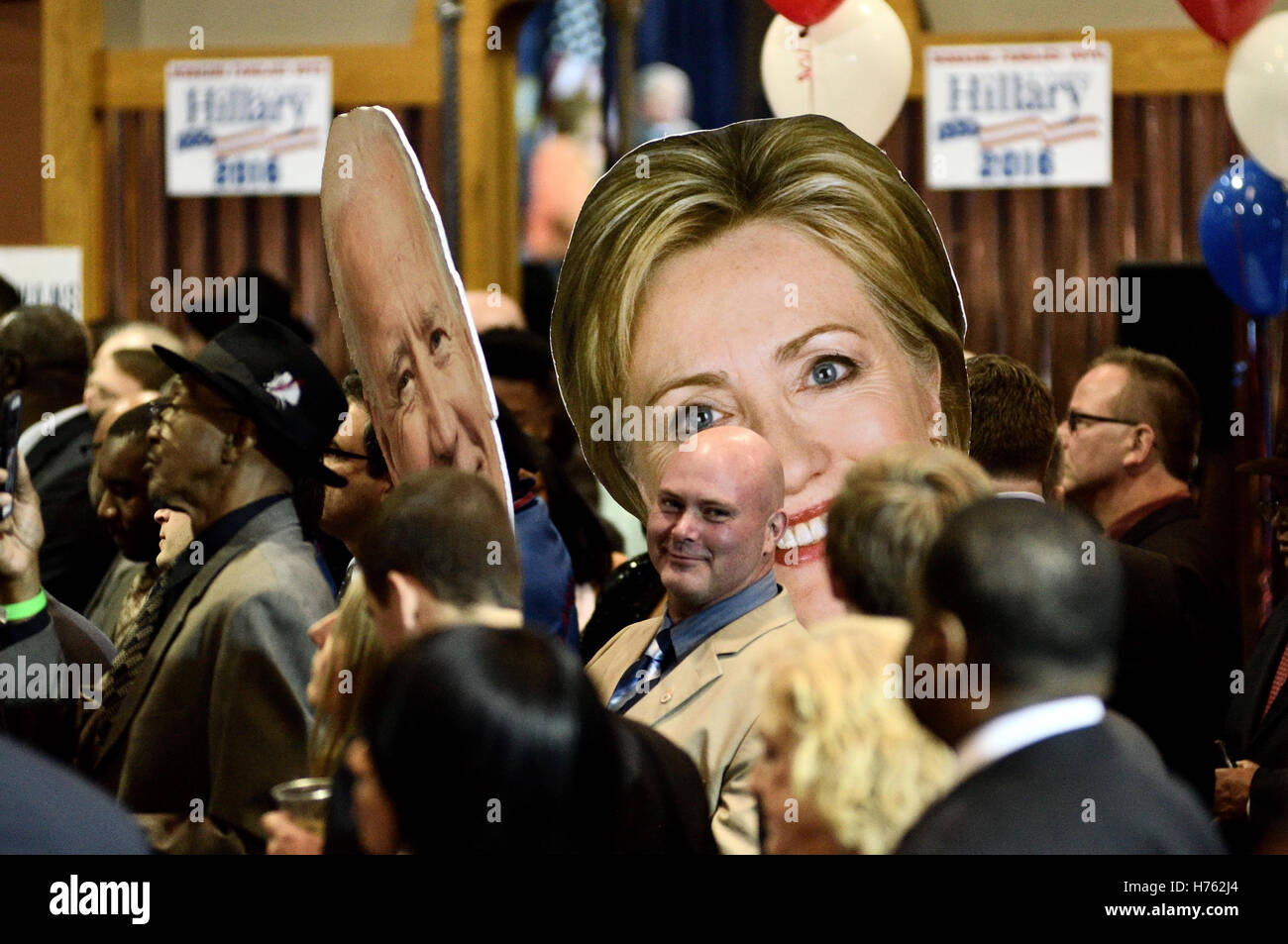 Vize-Präsident Joe Biden und Haus demokratische Führer Nancy Pelosi Überschrift Philadelphia demokratische City Committee Jefferson-Ja Stockfoto