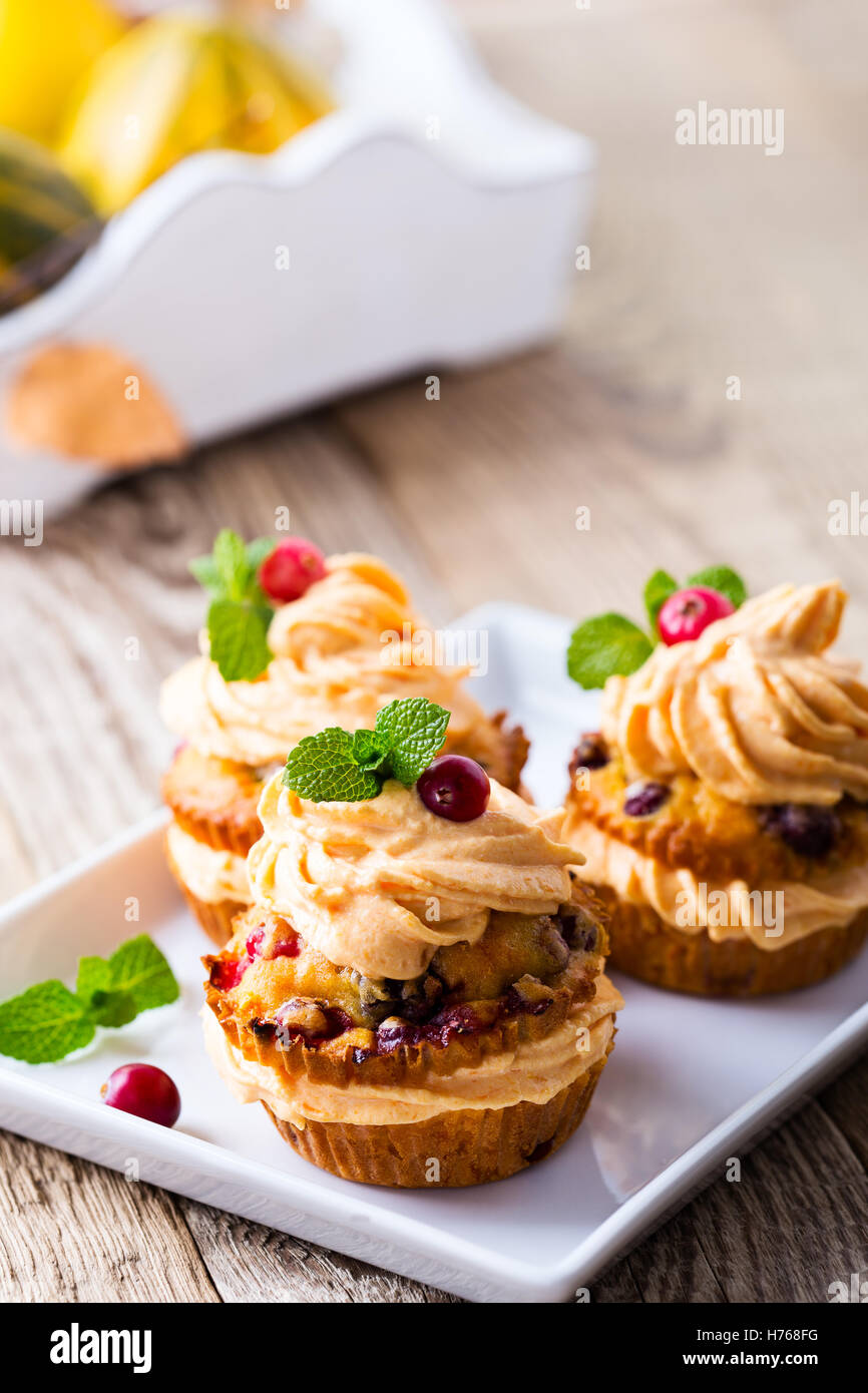 Cupcake For Halloween Stockfotos Und Bilder Kaufen Alamy