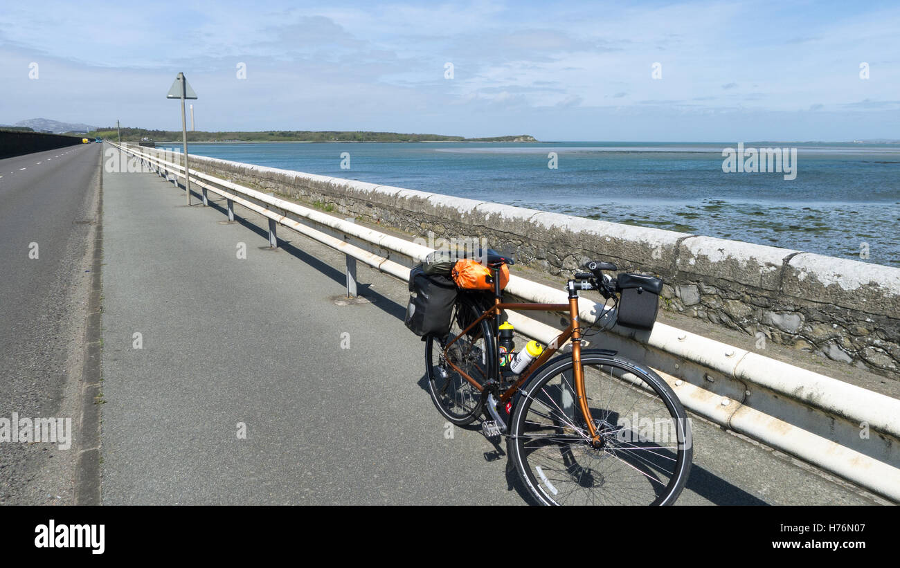 Radwandern auf Anglesey, Wales Stockfoto