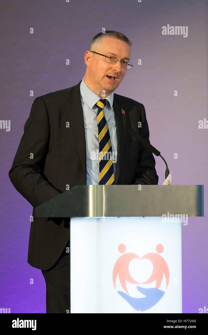 Hauptgeschäftsführer des NHS in Wales Andrew Goodall. Stockfoto