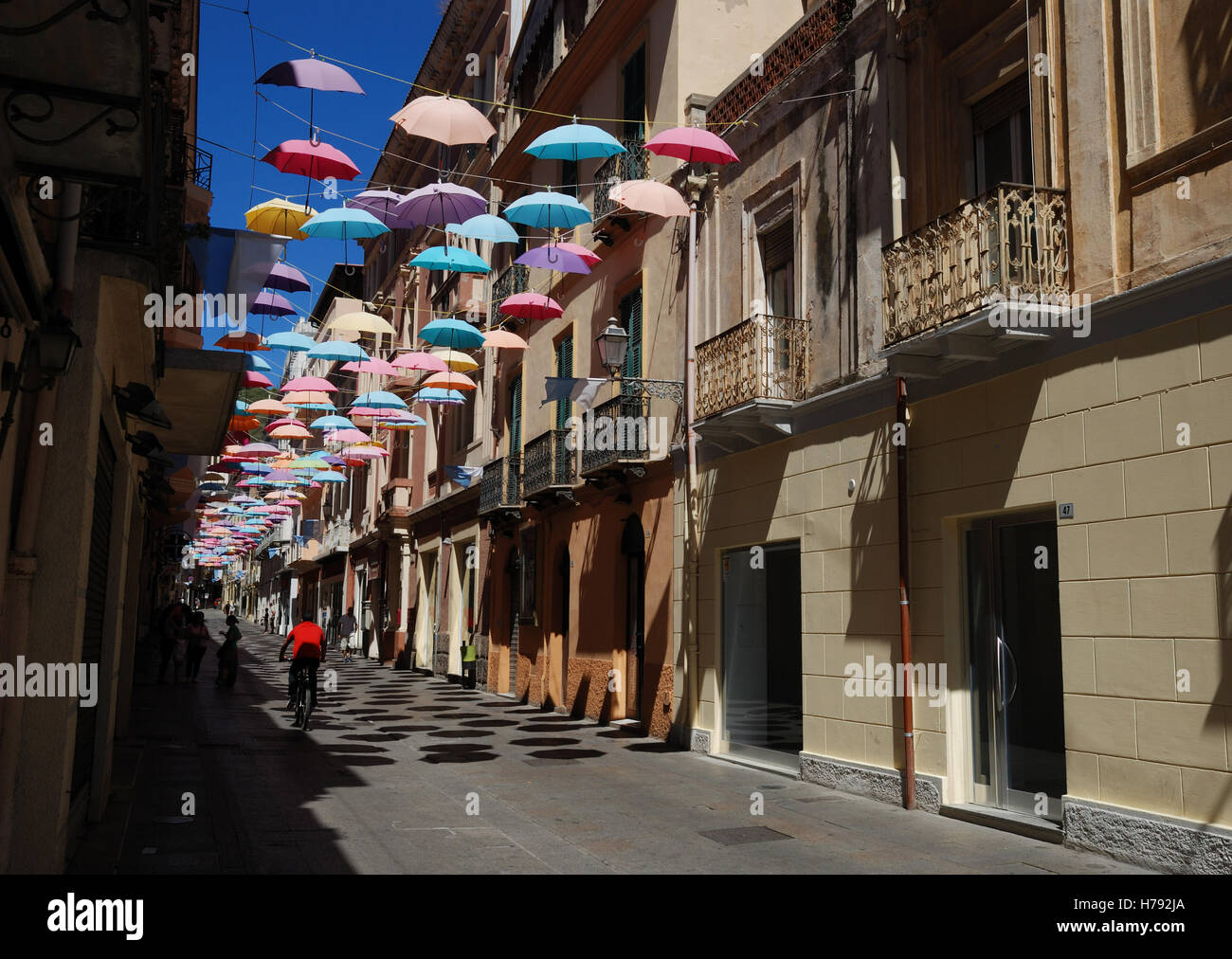 Strasse In Iglesias Sardinien Italien Stockfotografie Alamy