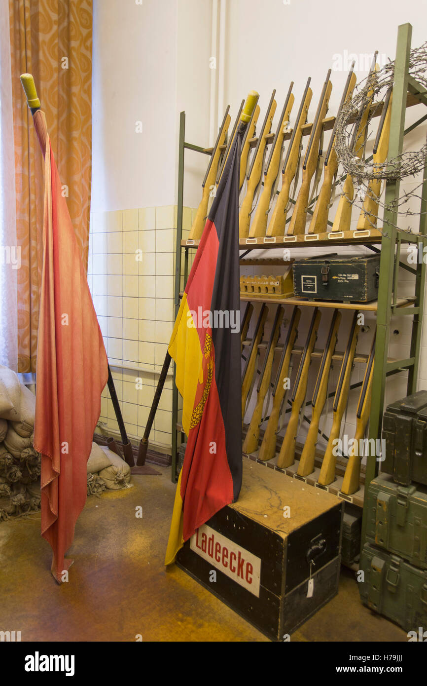 Runde Ecke (ehemaliges Hauptquartier des Ministeriums für Staatssicherheit), Leipzig, Sachsen, Deutschland Stockfoto Runde Ecke (ehemaliges Hauptquartier des Ministeriums für Staatssicherheit), Leipzig, Sachsen, Deutschland Stockfoto