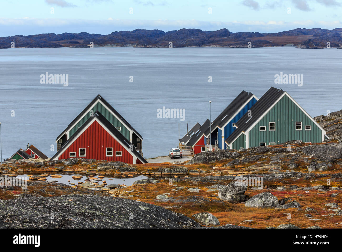 Bunte Leben Blöcke von Nuuk Stadt am Fjord, Grönland Stockfoto