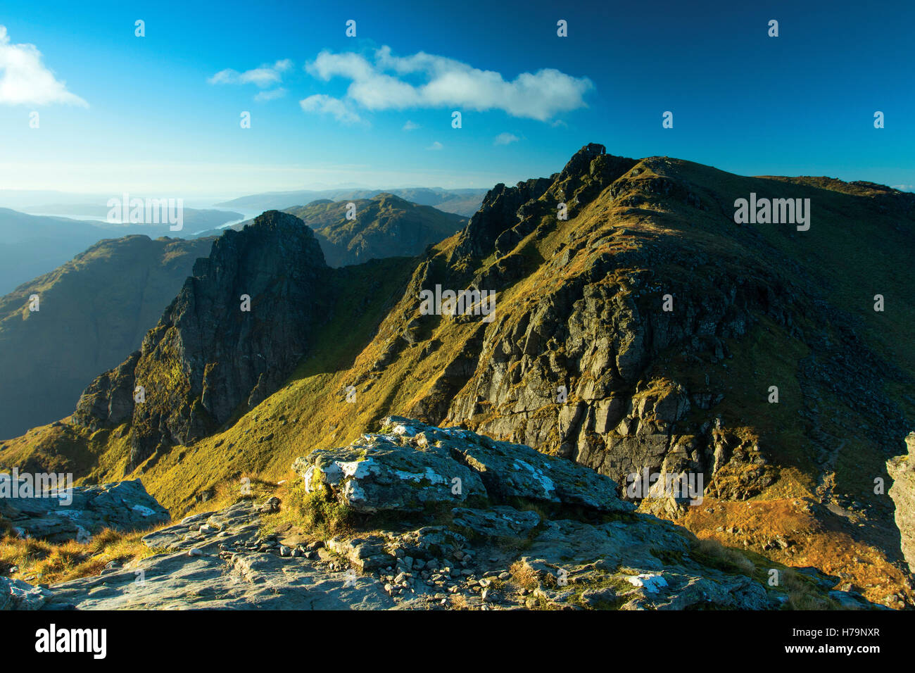 Der Schuster South Peak aus North Peak, den Arrochar Alpen, Loch Lomond und die Trossachs National Park, Argyll & Bute Stockfoto