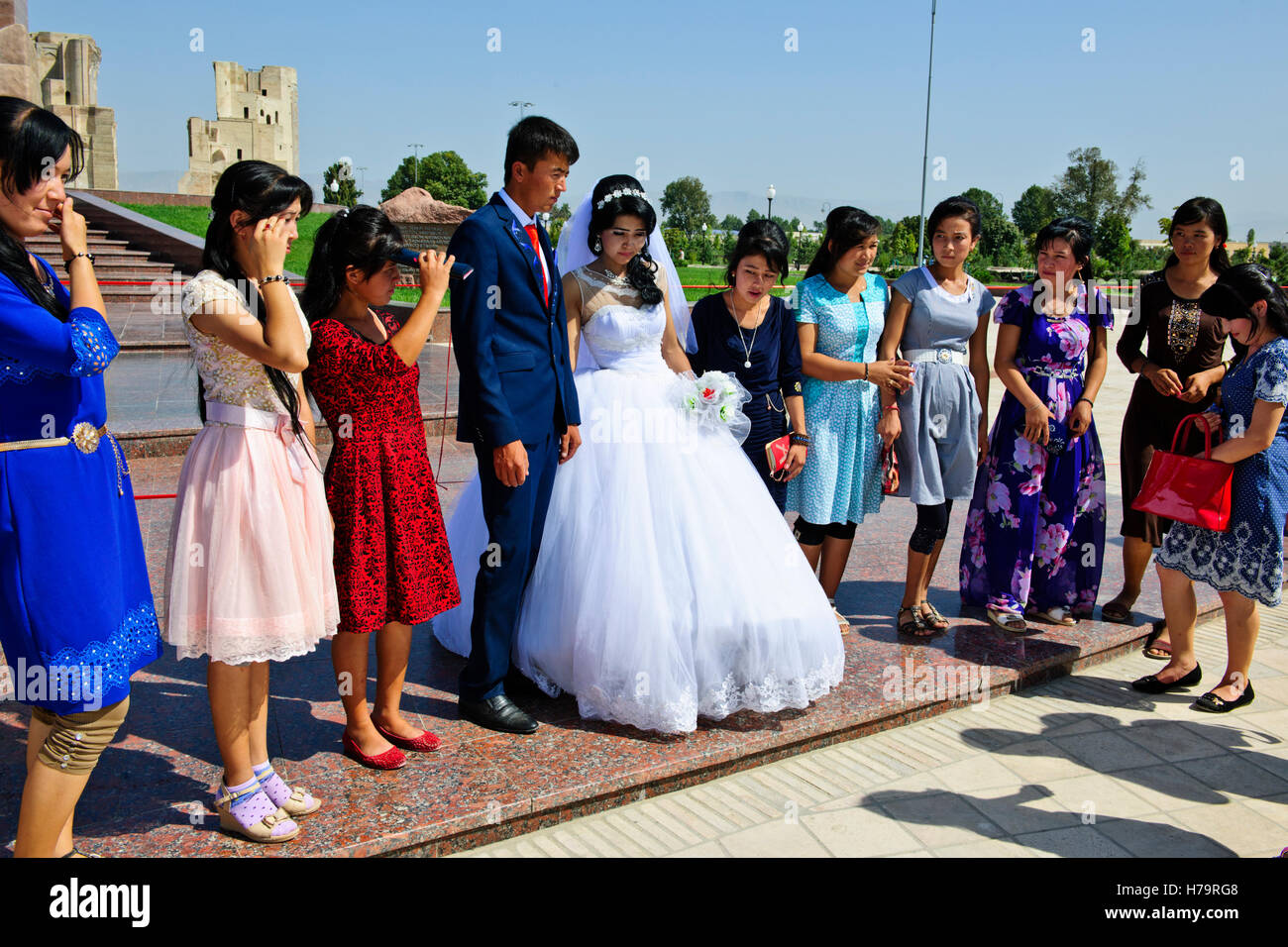 Shakhirisabz, weiße Schloss, Hochzeit, Brunnen, Gärten, Künstler Eindrücke, über Samakand auf M39 Süd, Usbekistan, Zentralasien Stockfoto