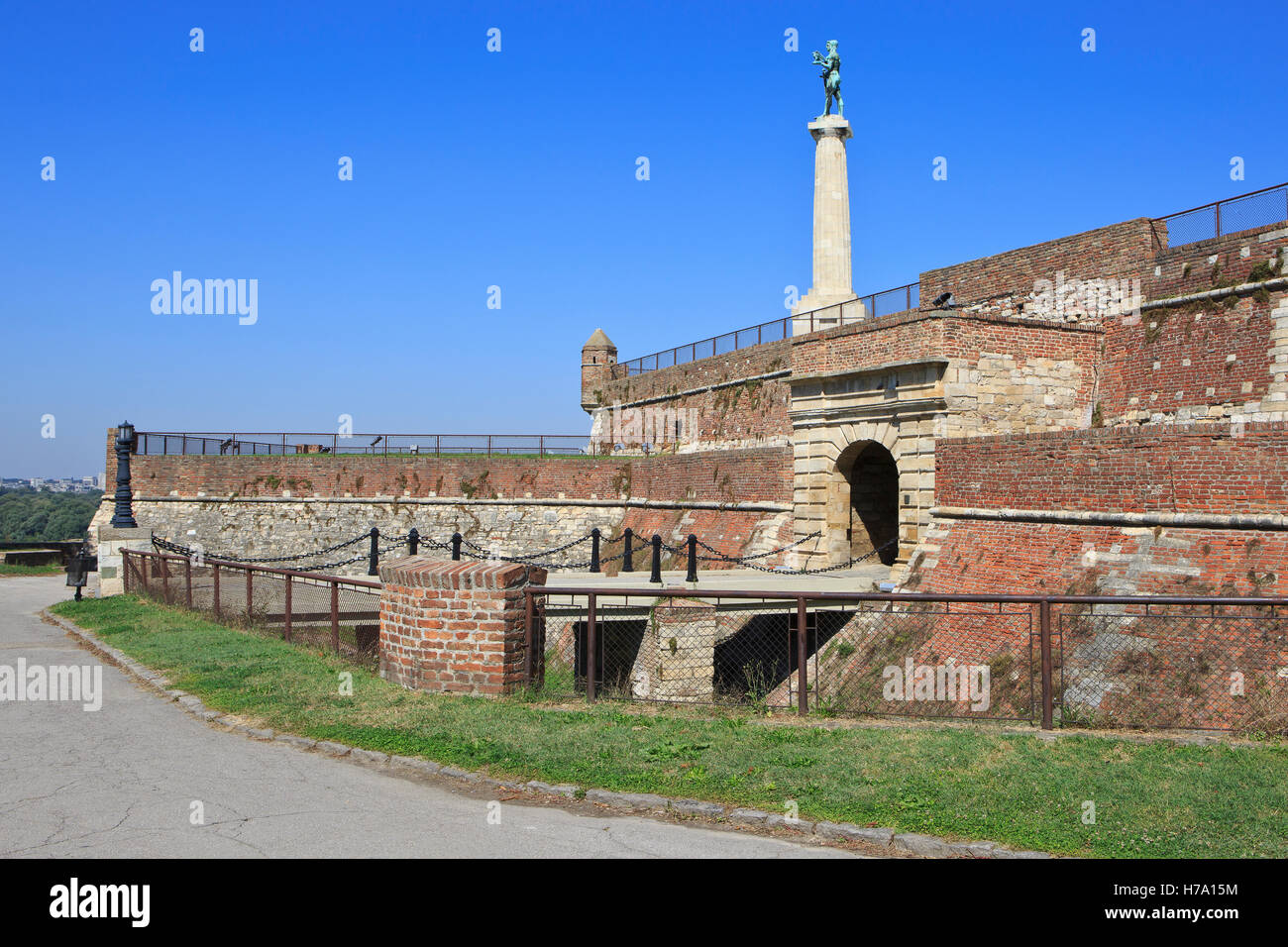 Das Pobednik (Victor)-Denkmal im Jahre 1928 von Ivan Mestrovic auf der Kalemegdan-Festung in Belgrad, Serbien Stockfoto