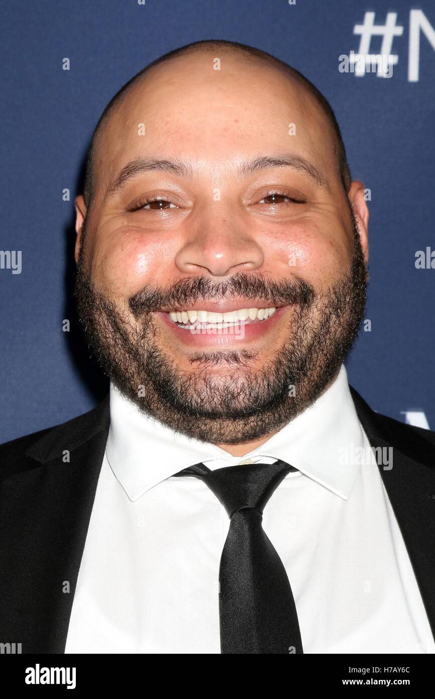 Los Angeles, CA, USA. 2. November 2016. Colton Dunn im Ankunftsbereich für NBC und Vanity Fair Toast Saison 2016/2017 TV, Neuehouse Hollywood, Los Angeles, CA 2. November 2016. Bildnachweis: Priscilla Grant/Everett Collection/Alamy Live-Nachrichten Stockfoto