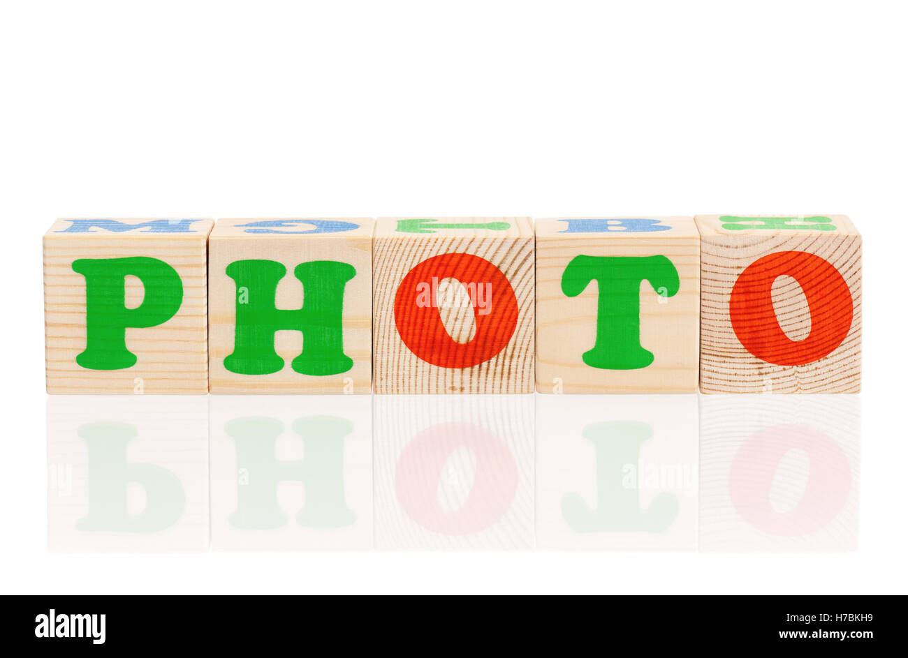Hölzerne Würfel mit Buchstaben Stockfoto