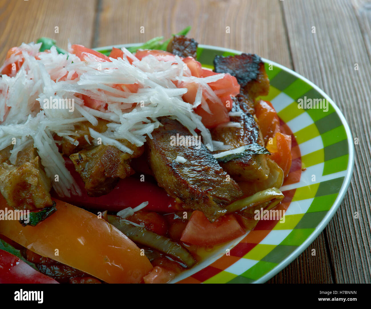 Puntas де Filete regionale mexikanisches Gericht ist Rinderfilet, y mit dem Einsatz von grünen Serrano Chili gemacht. Stockfoto