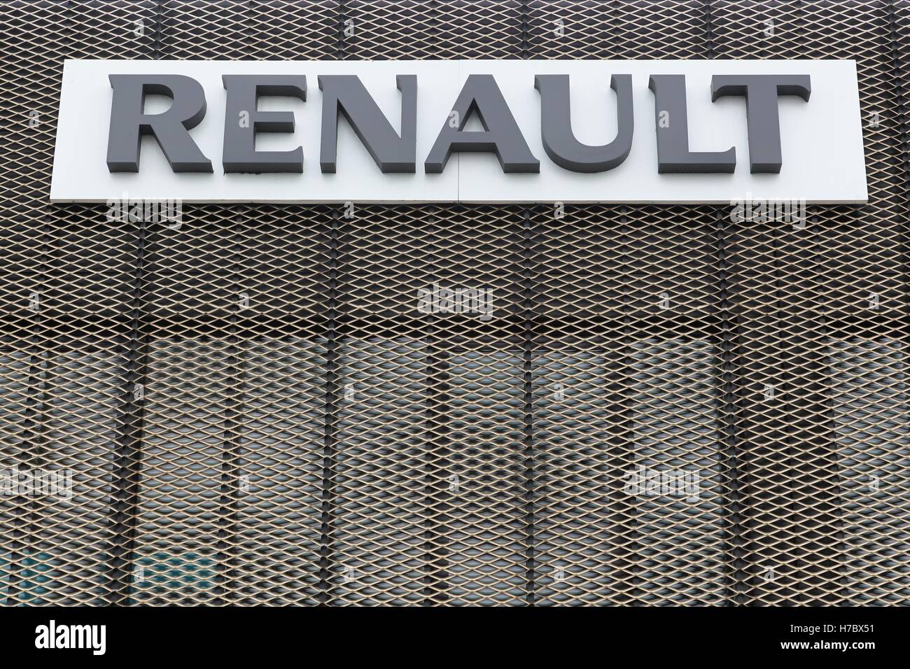 Logo von Renault auf einer Wand Stockfoto