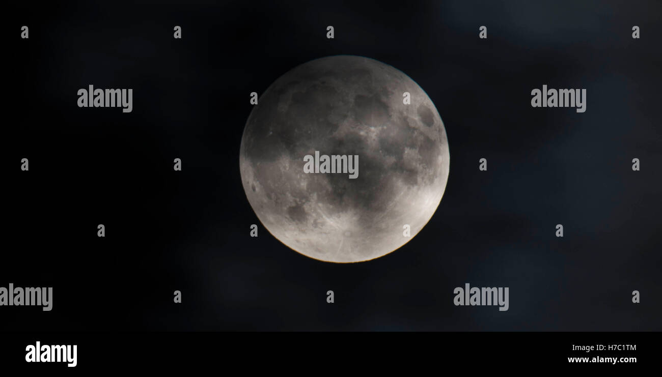 Super Erntemond Stockfoto